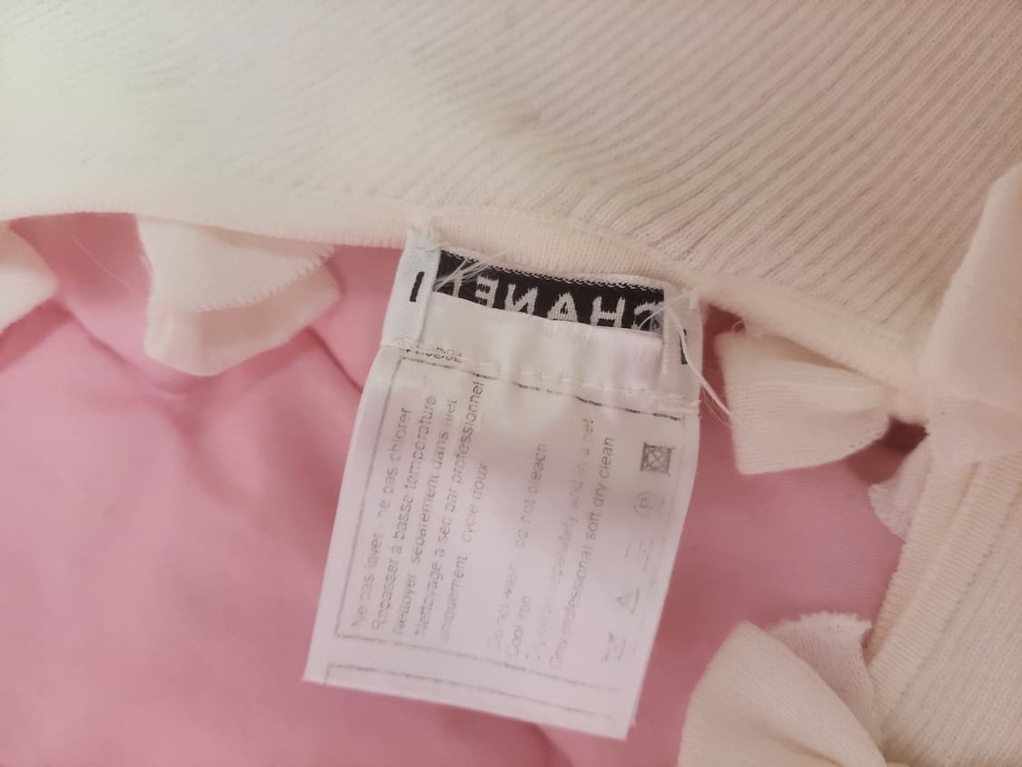 정품)급처상태좋음!샤넬 리본 골지 니트 티 블라우스 40사이즈 상품이미지6