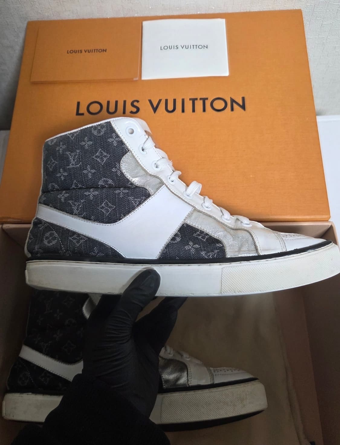 [정품] 루이비통 실버 투톤 레더 트레이너 스니커즈 275 상품이미지4