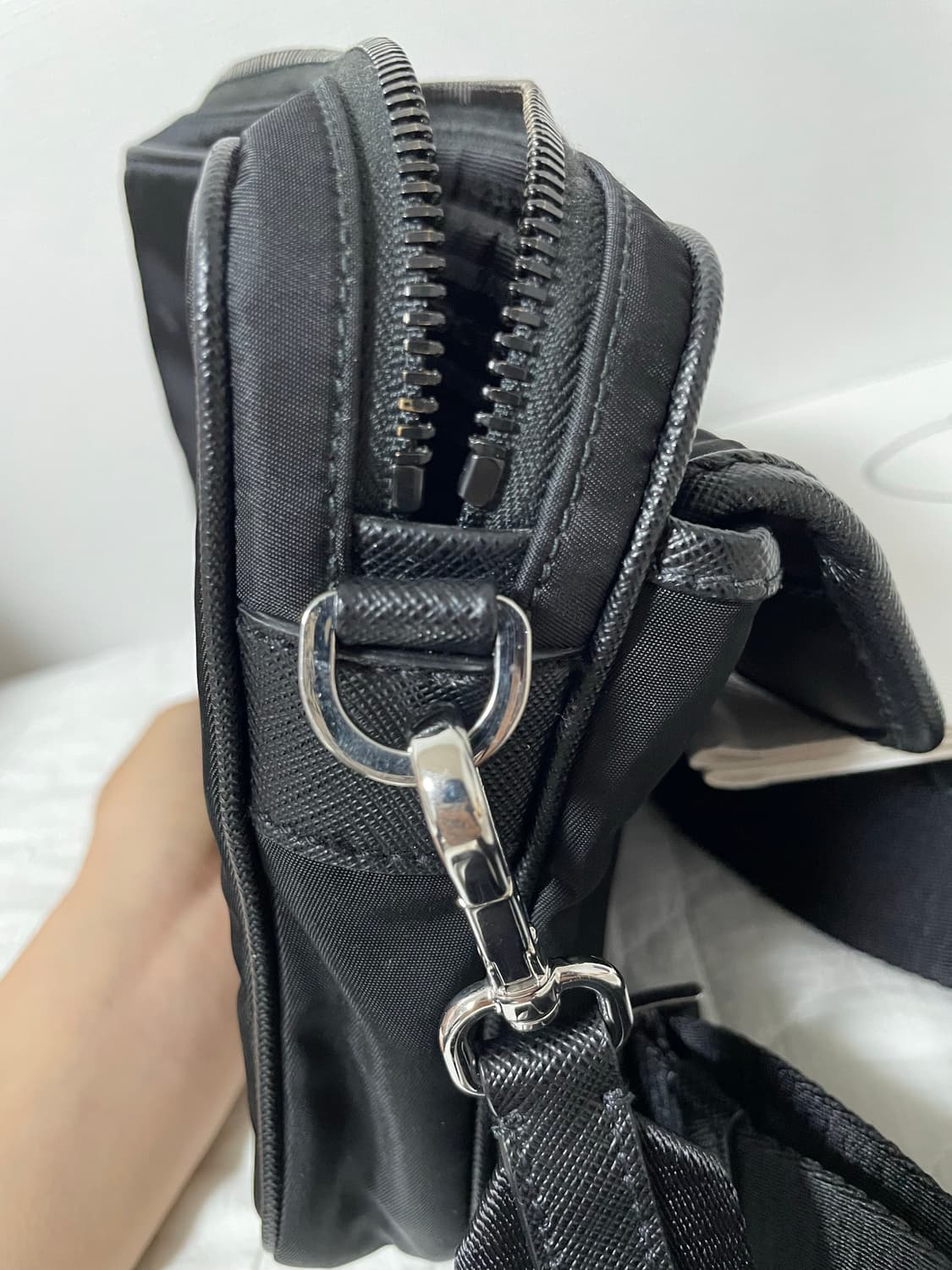 프라다 리나일론 사피아노가죽 숄더백 2vh133 상품이미지5