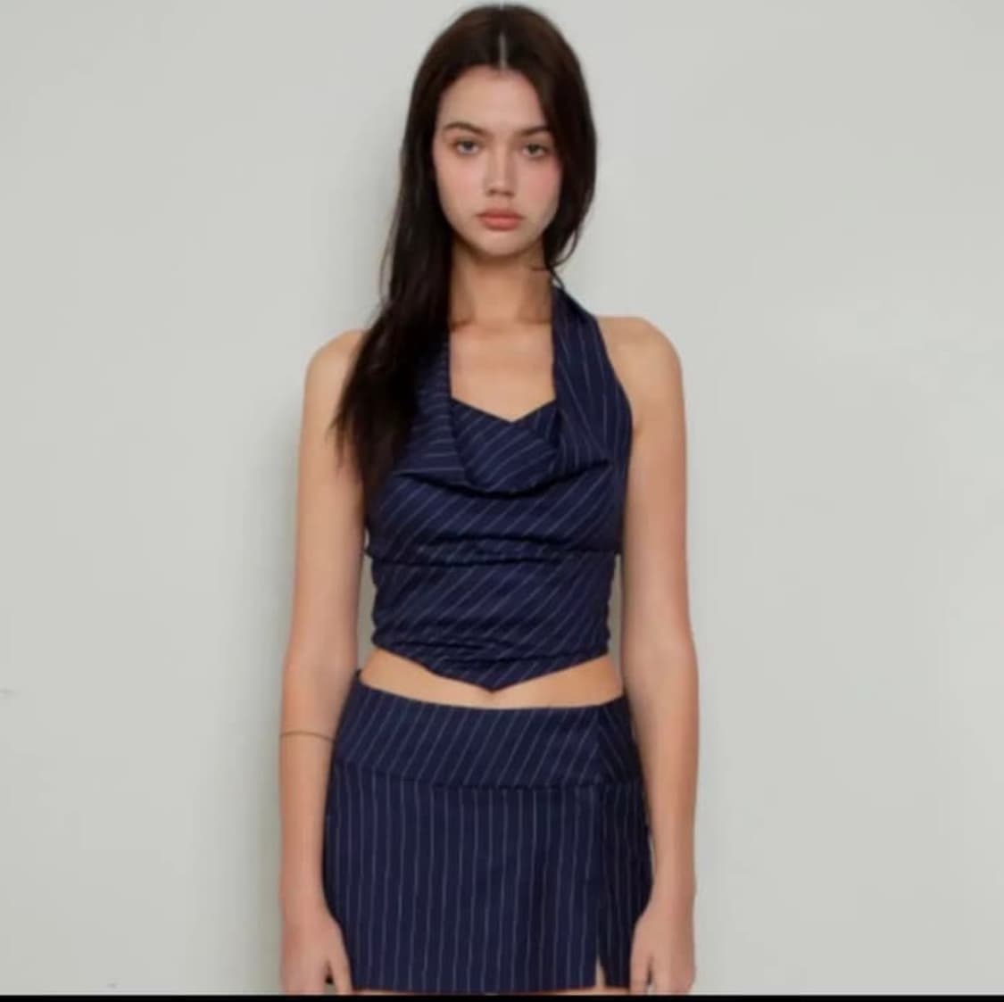 낫유어로즈 홀터넥 네이비 상품이미지1