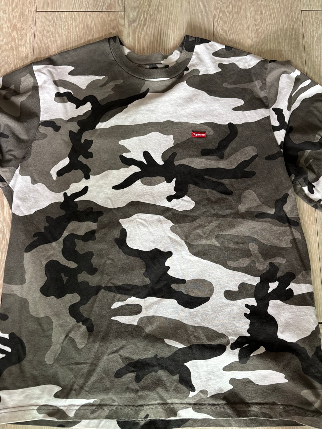 슈프림 스몰 박스 로고 티셔츠 스노우 카모 25ss 상품이미지2
