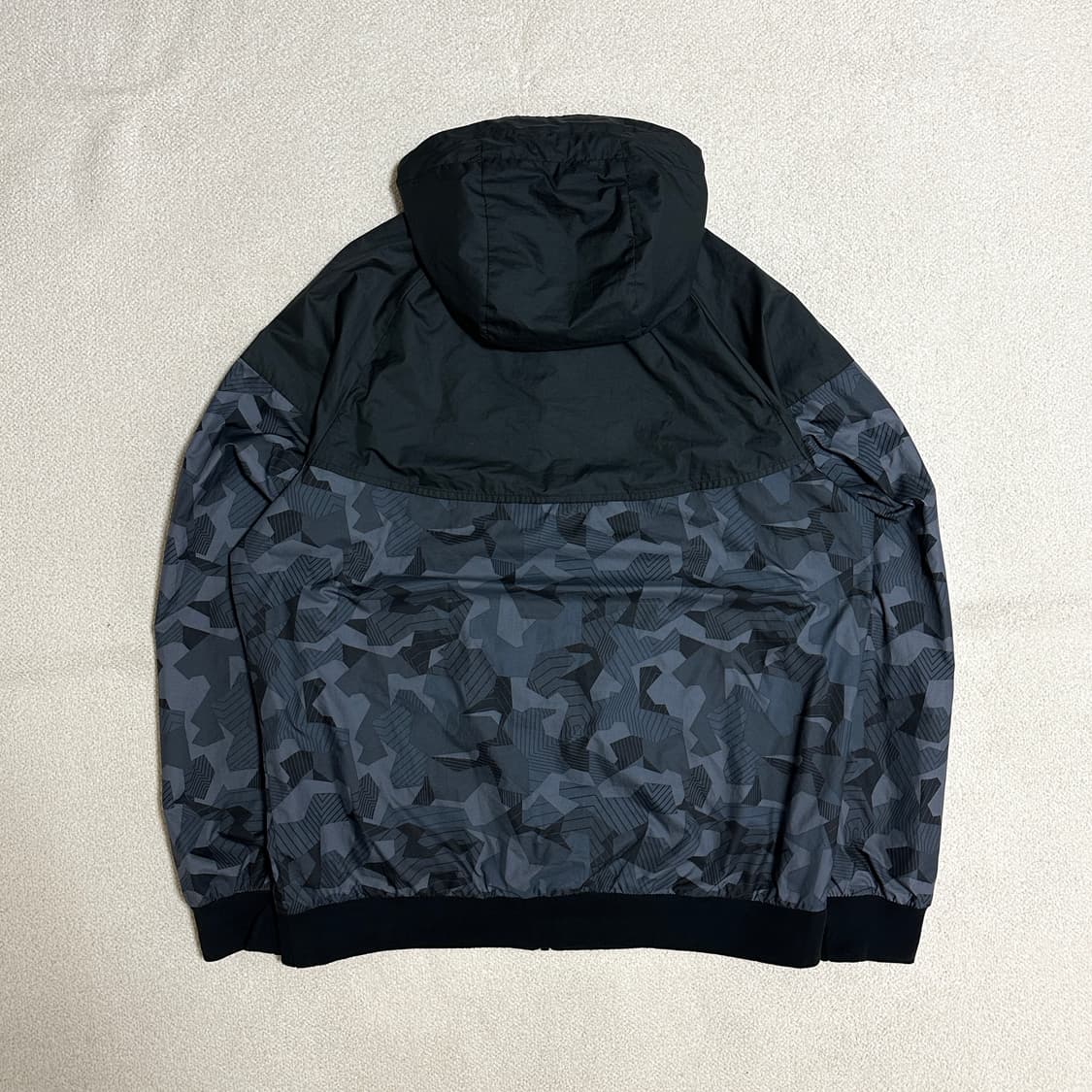 나이키 NSW 카모 윈드러너 상품이미지3