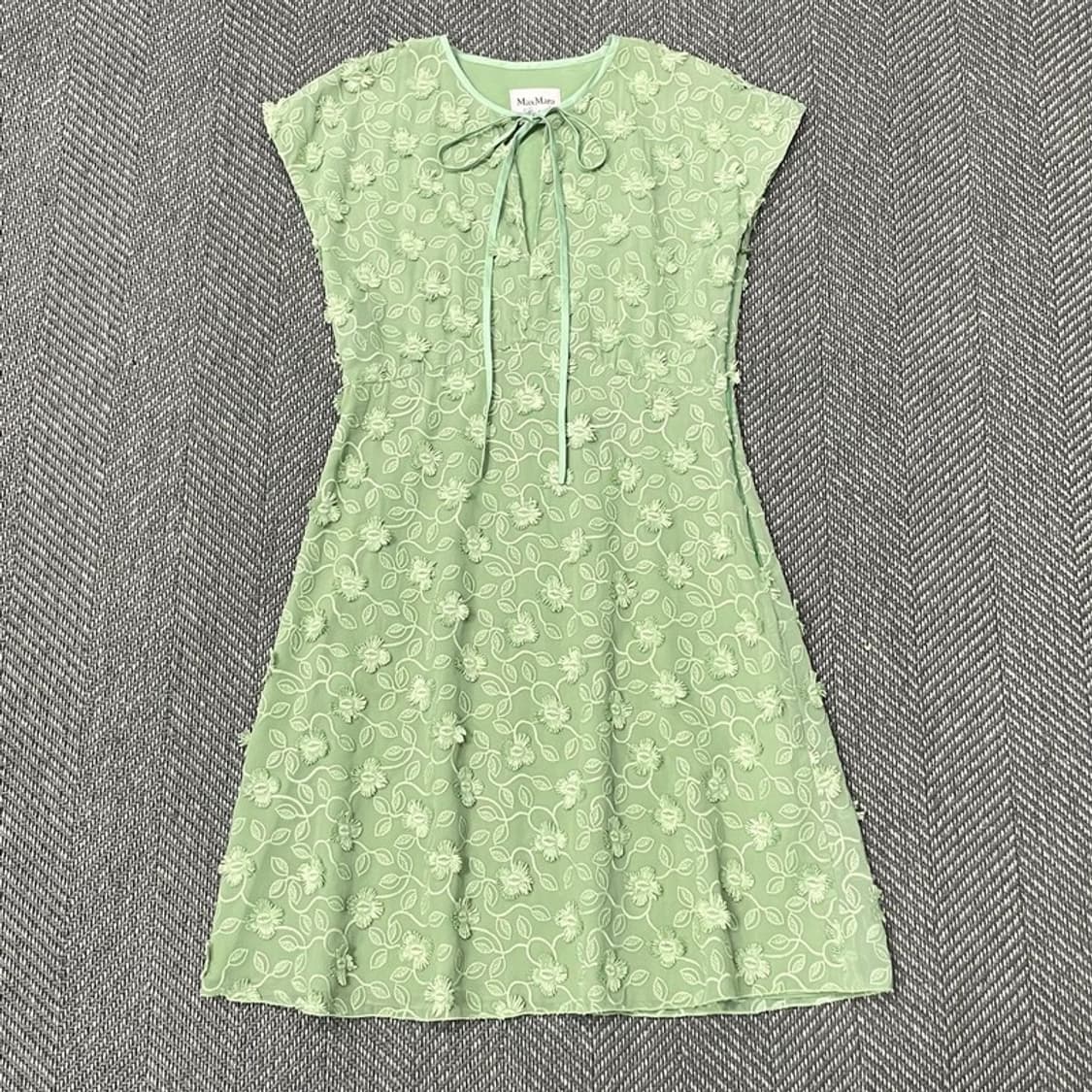 막스마라 플라워 자수 원피스 v0126 상품이미지1