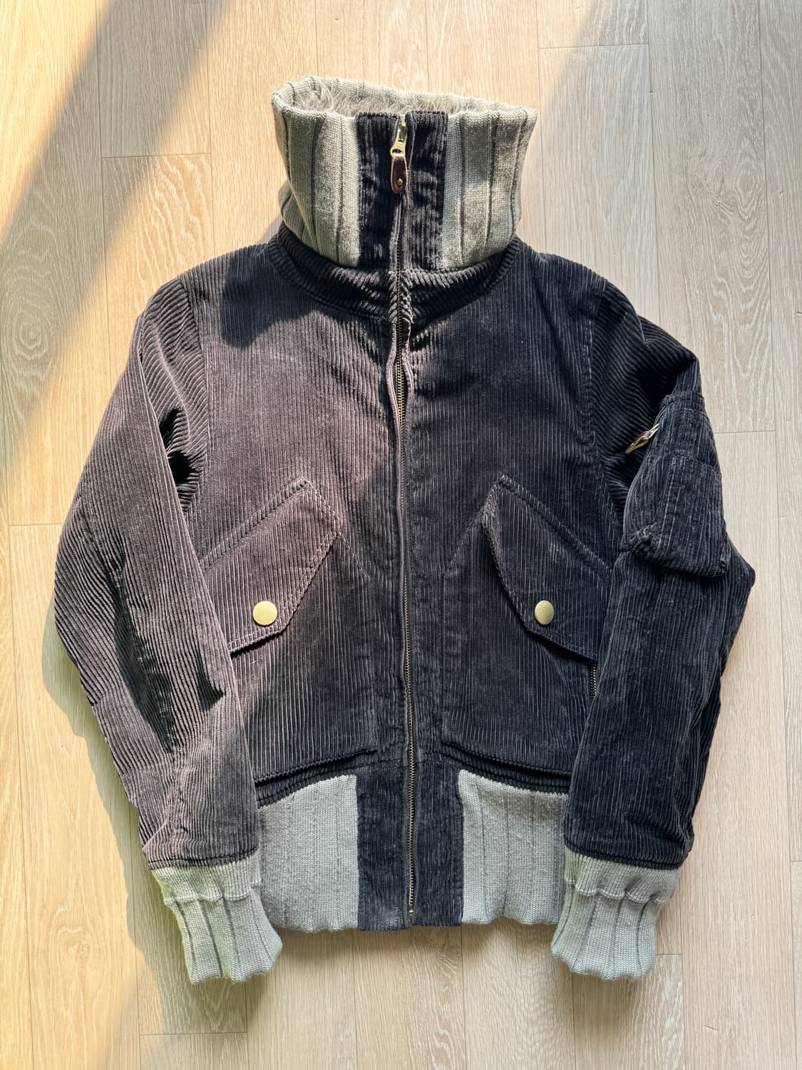 RNA inc 퍼 트리밍 하이넥 코듀로이 봄버 상품이미지2