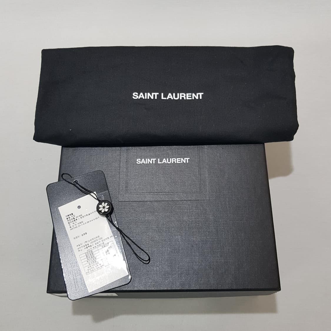 생로랑 니키백 미니 체인 크로스백 상품이미지10