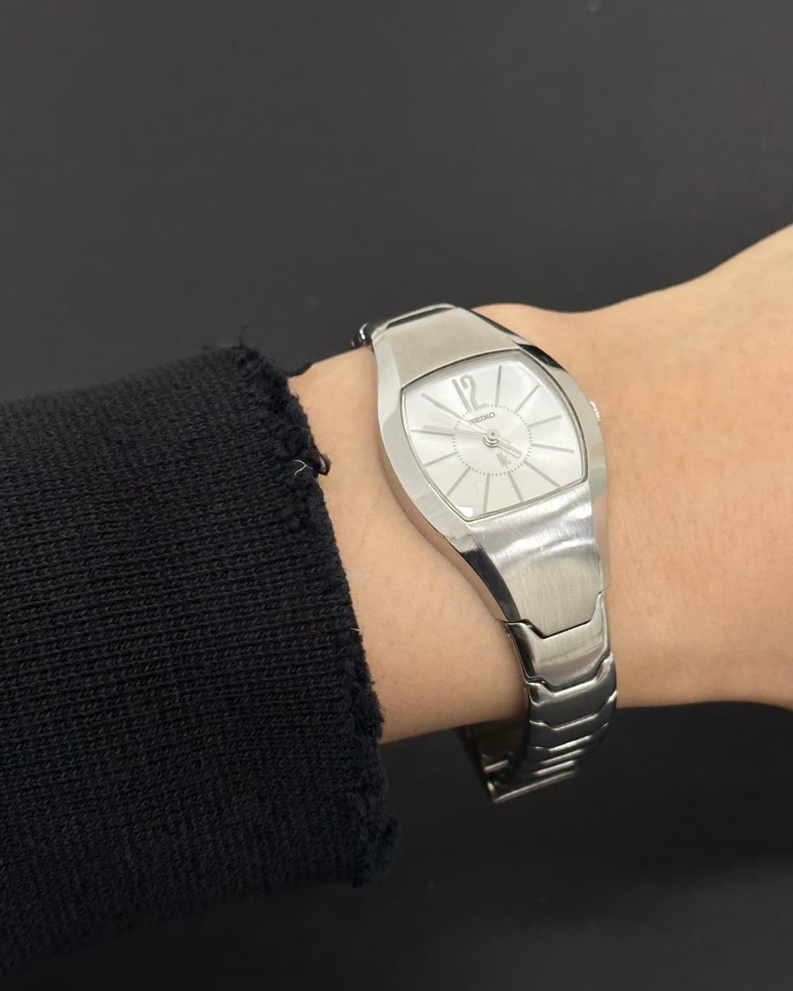 세이코 루키아 화이트 다이얼 쿼츠 시계 상품이미지9