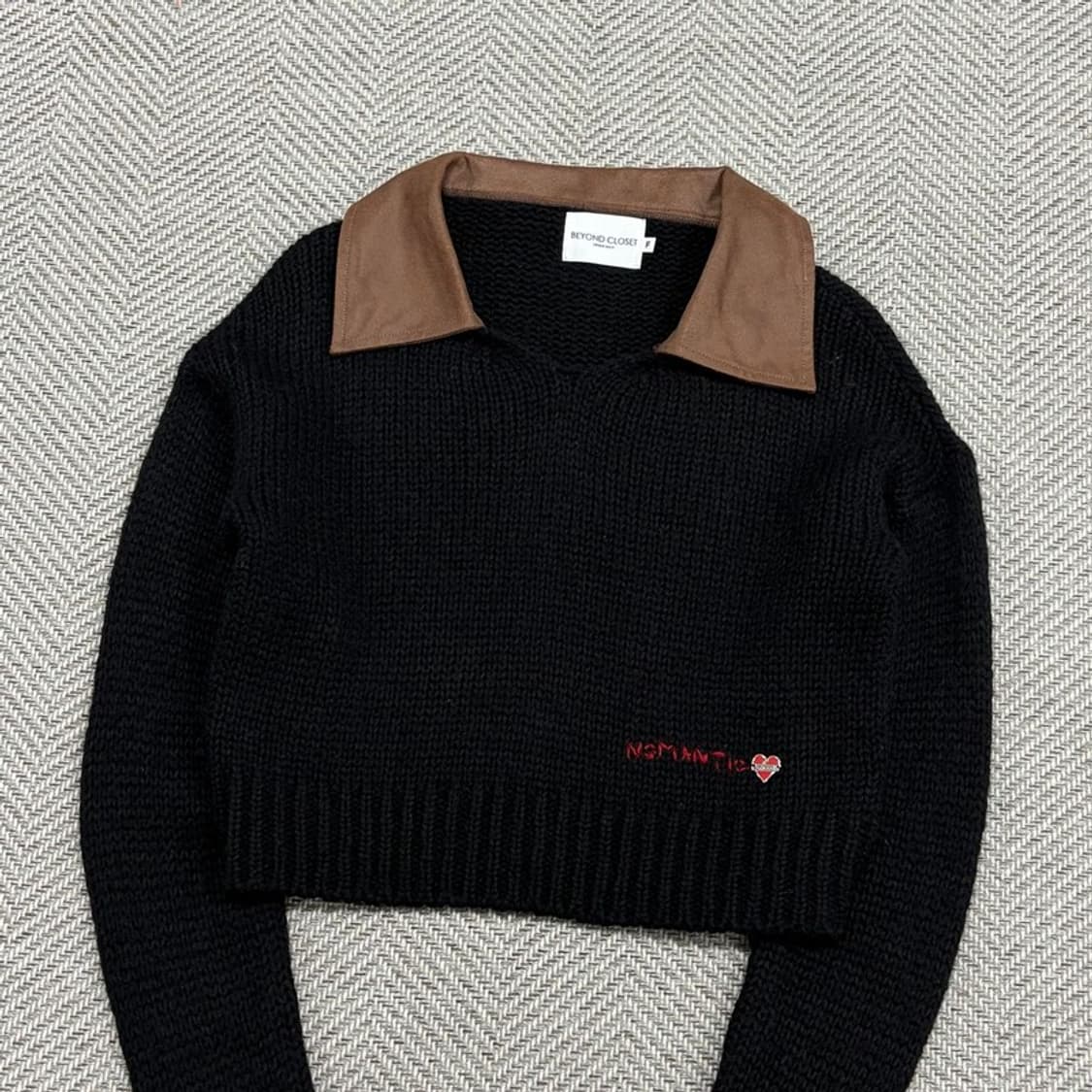 비욘드클로젯 레더 카라 니트 v3070 상품이미지3