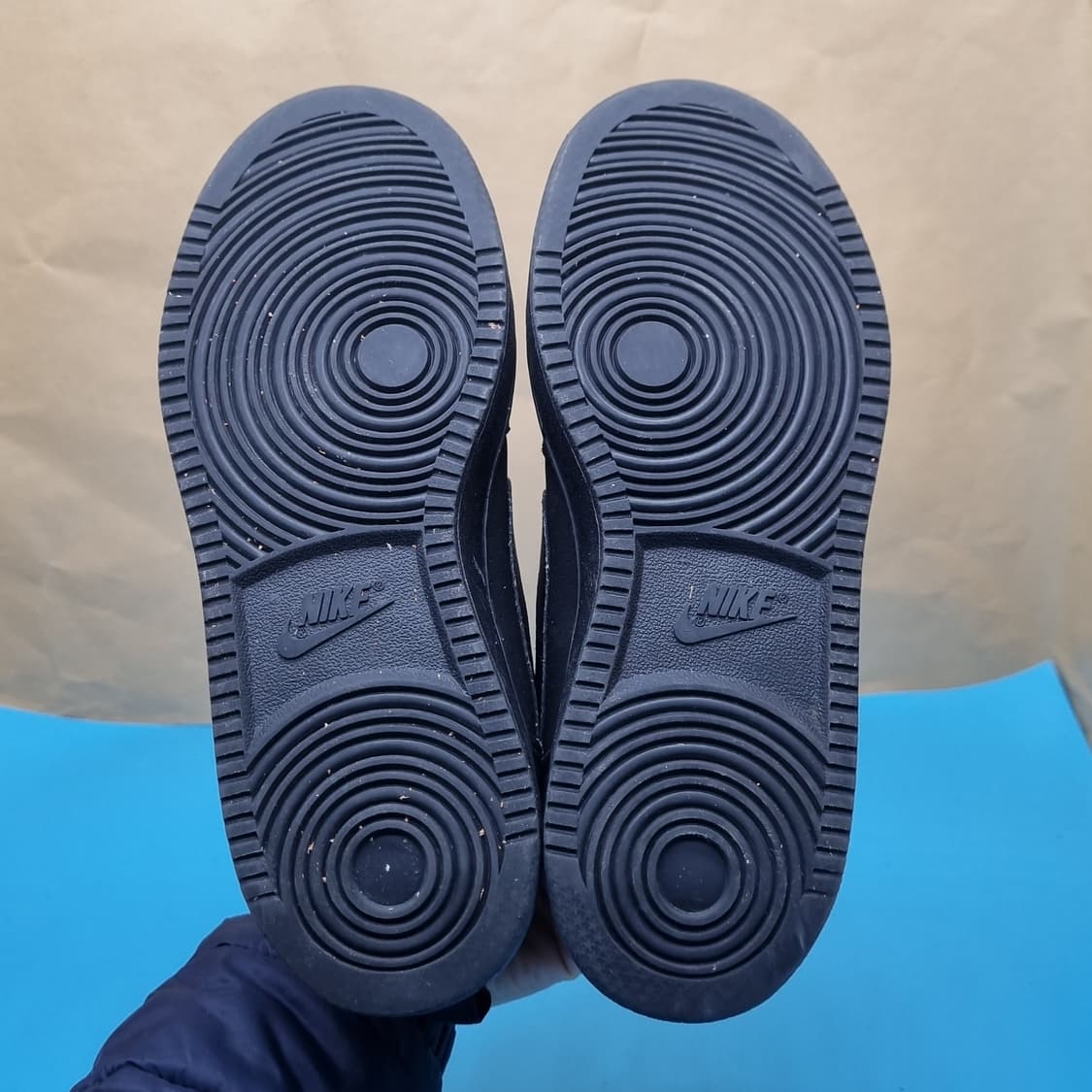 나이키 코트버로우 올블랙 여성스니커즈235 상품이미지3