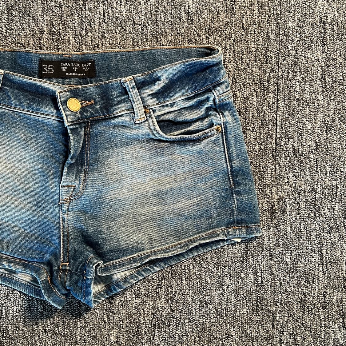자라 베이직 빈티지 워싱 데님 숏팬츠  상품이미지4