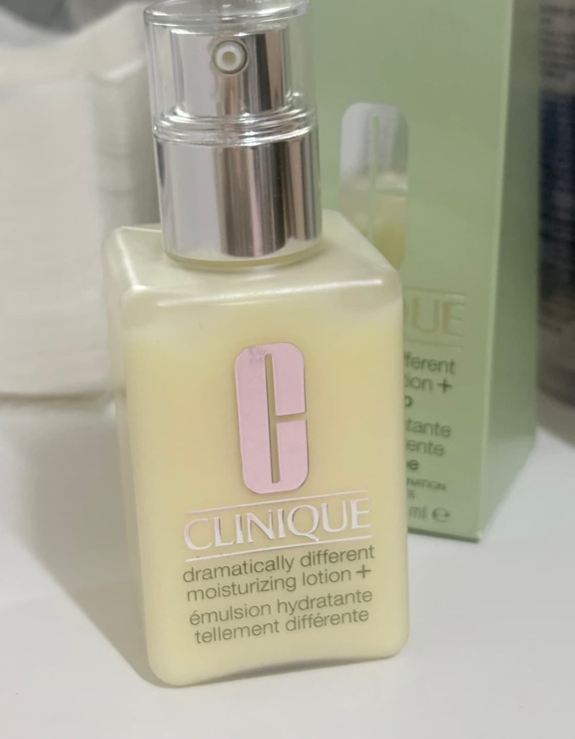 크리니크 드라마티컬리 모이스춰라이징 로션 125ml 상품이미지1