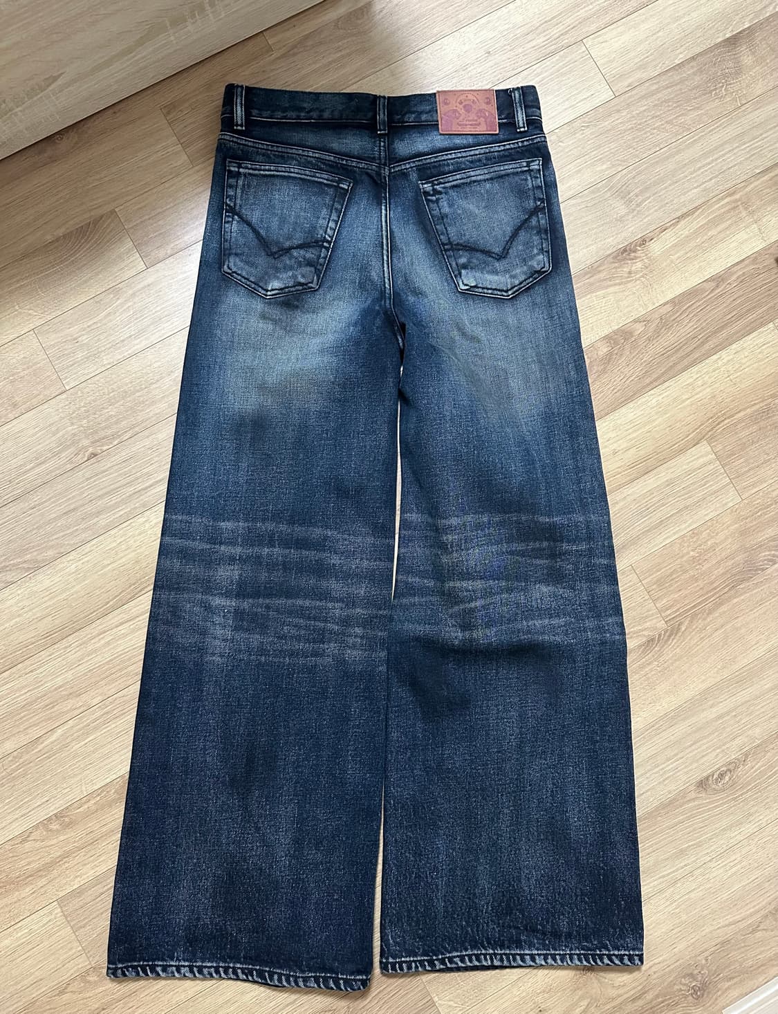 엘무드 크루져와 이드 플레어 데님 미드나잇 블루 44 상품이미지2