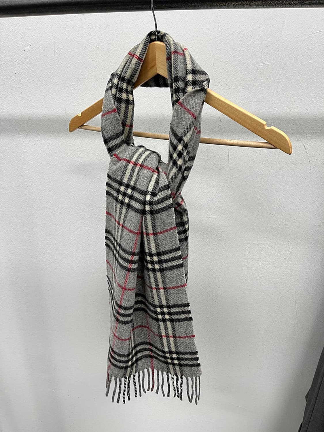 버버리 그레이 울 머플러  상품이미지1