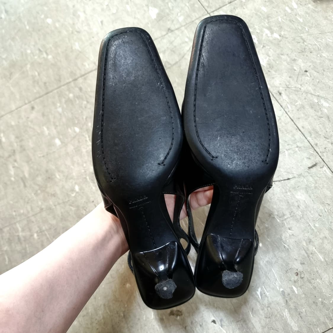 프라다 PRADA 에나멜 샌들 구두 슬링백 슈즈 키튼힐 (230/36) 상품이미지8