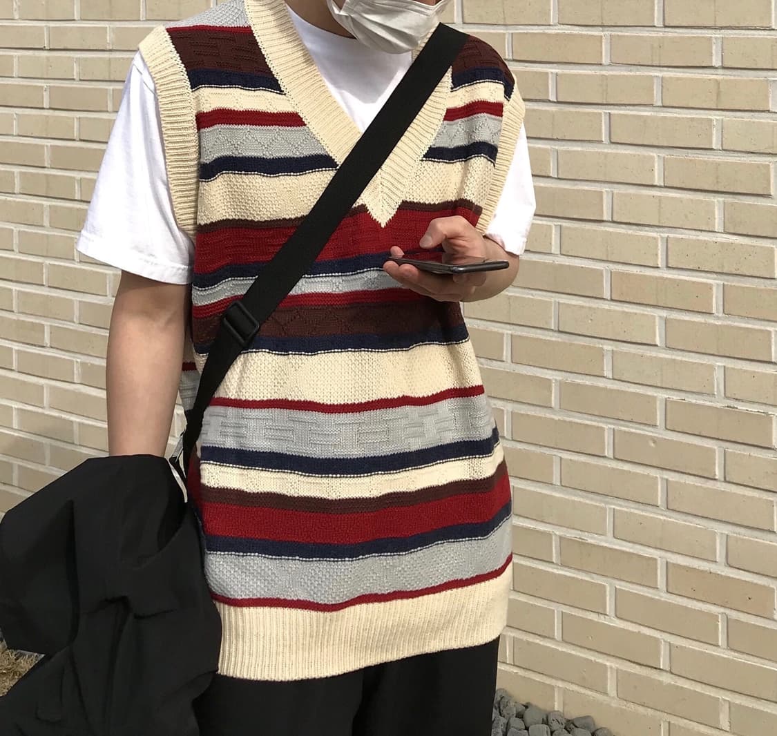 남녀공용 오버핏 니트조끼  상품이미지1