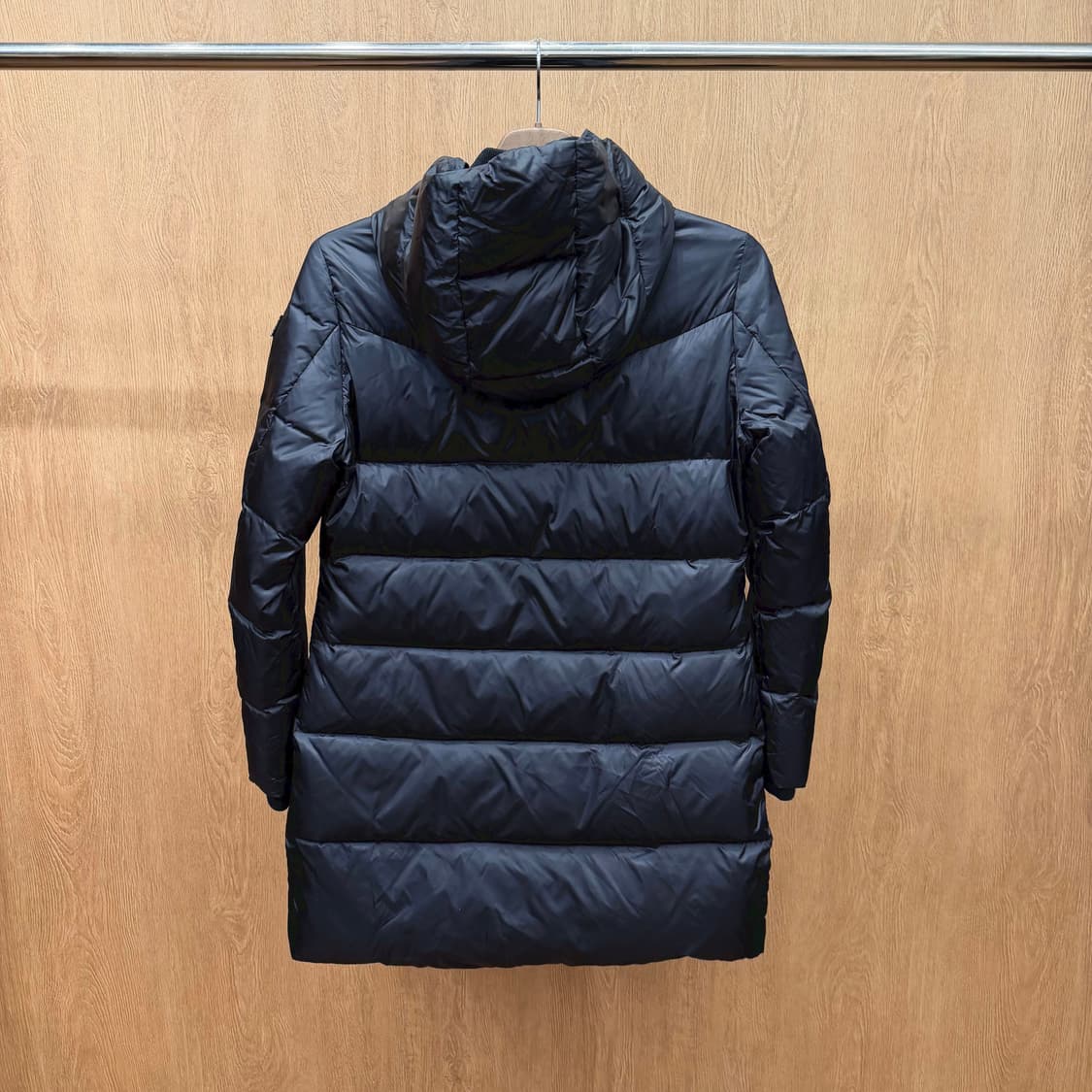 디젤 롱 후드 패딩 지퍼 멀티 포켓 로고 패치 디테일 레귤러핏 블랙 상품이미지3