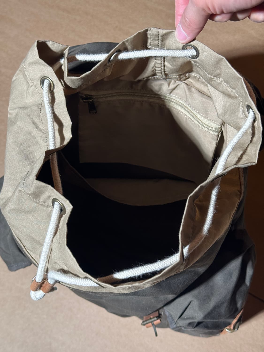 피엘라벤 ovik 20L 백팩 (피엘라벤 왁스코팅 됨) 상품이미지7