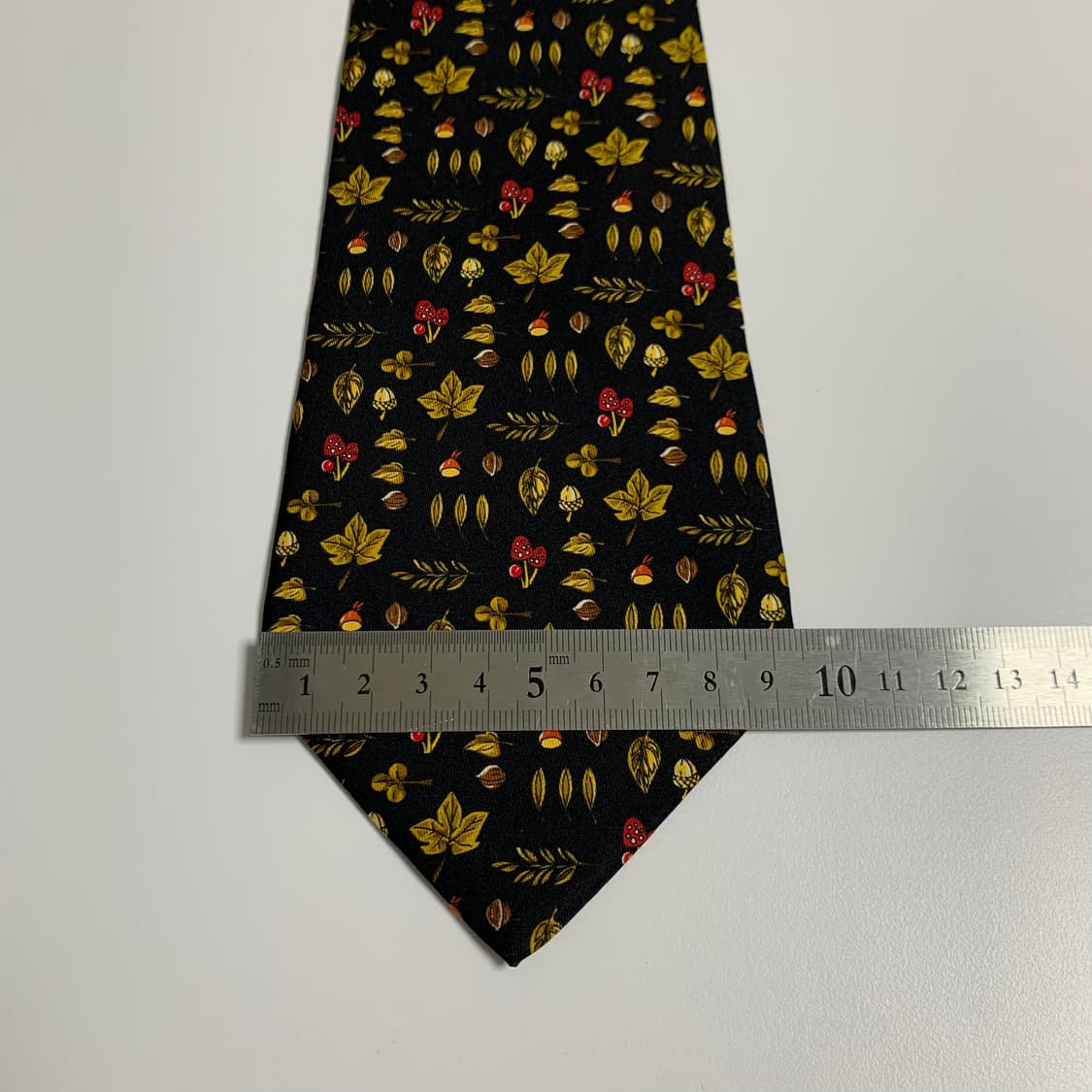 살바토레 페레가모 블랙 새상품급 명품 100실크 넥타이 상품이미지10