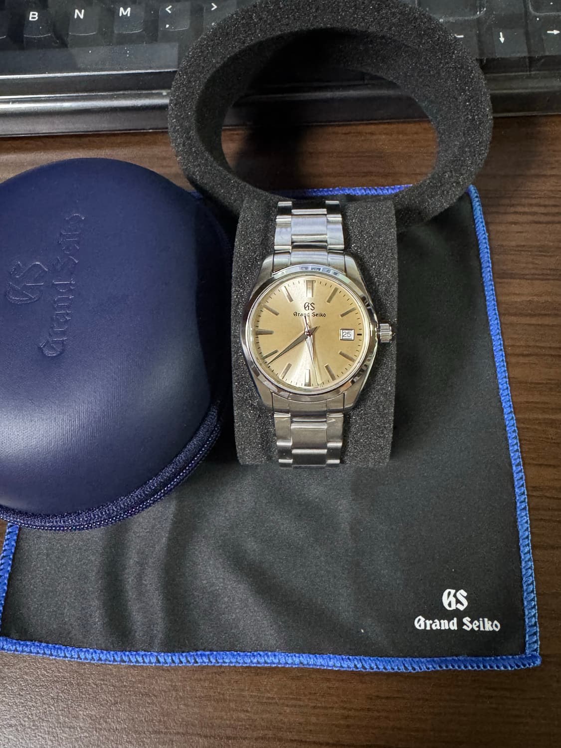 [MOD시계] 그랜드세이코 37mm 샴페인골드색상 쿼츠 상품이미지2