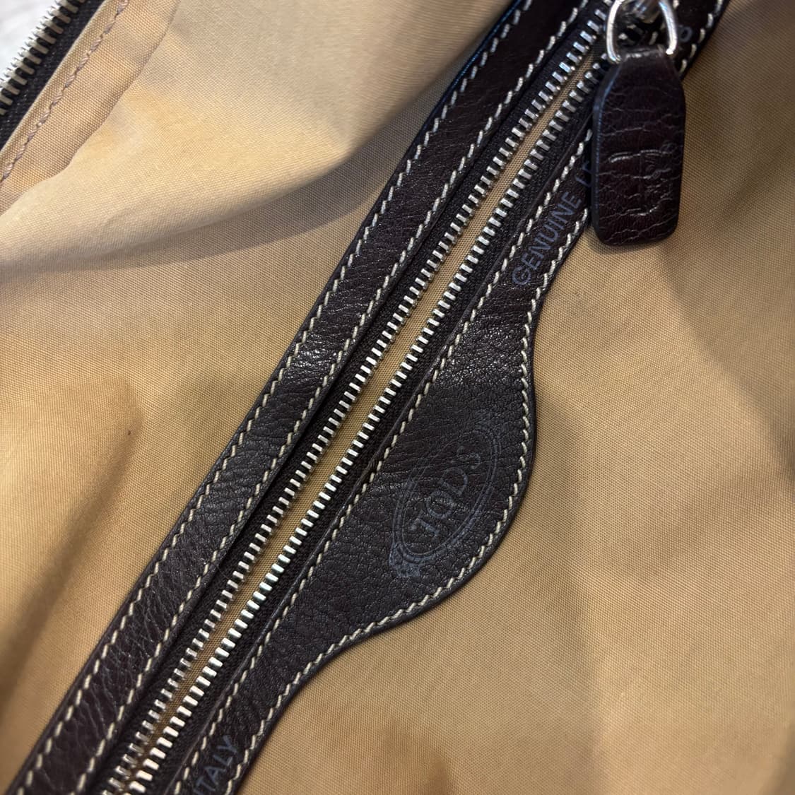 정품 토즈 레더 스티치 토트백     상품이미지10