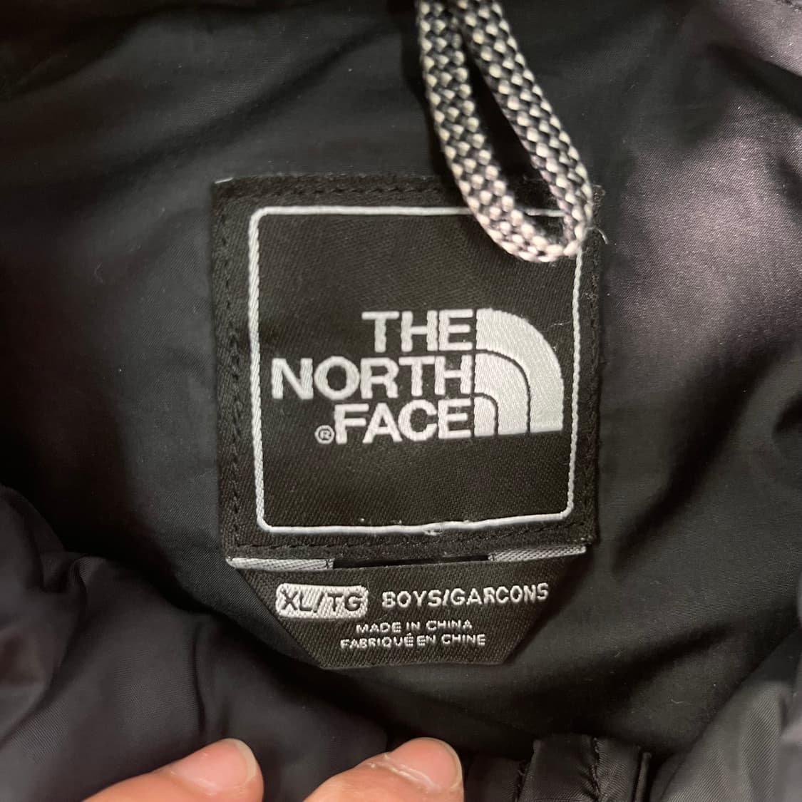 100 노스페이스 센터로고 600 경량 패딩 상품이미지4