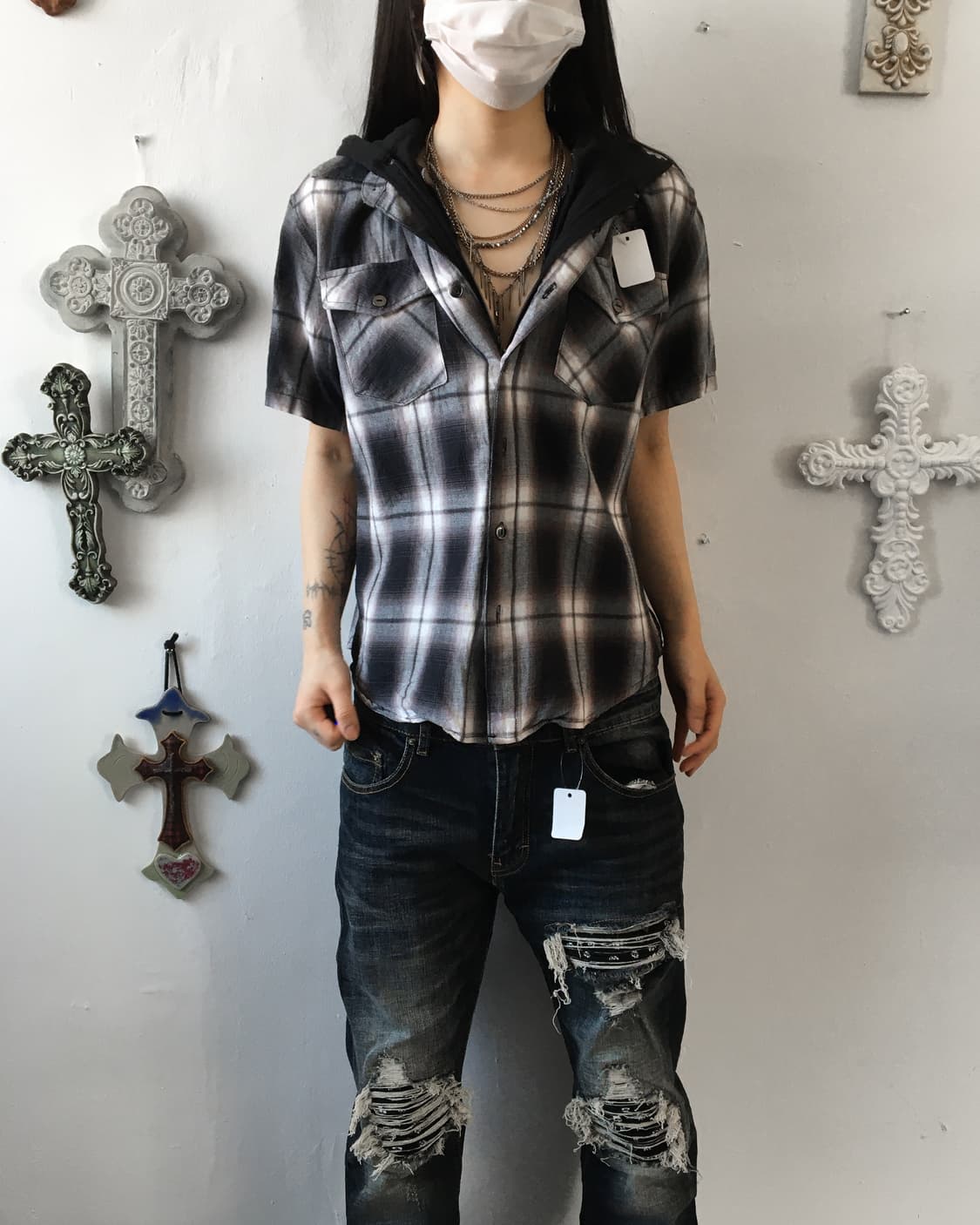 Back lettering needle work hood shirt 상품이미지7