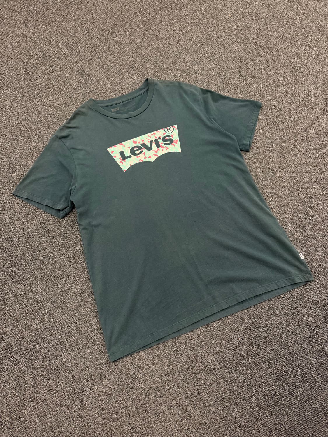 L) 리바이스 빈티지 카모플라주 패턴 로고 반팔 티셔츠  상품이미지1