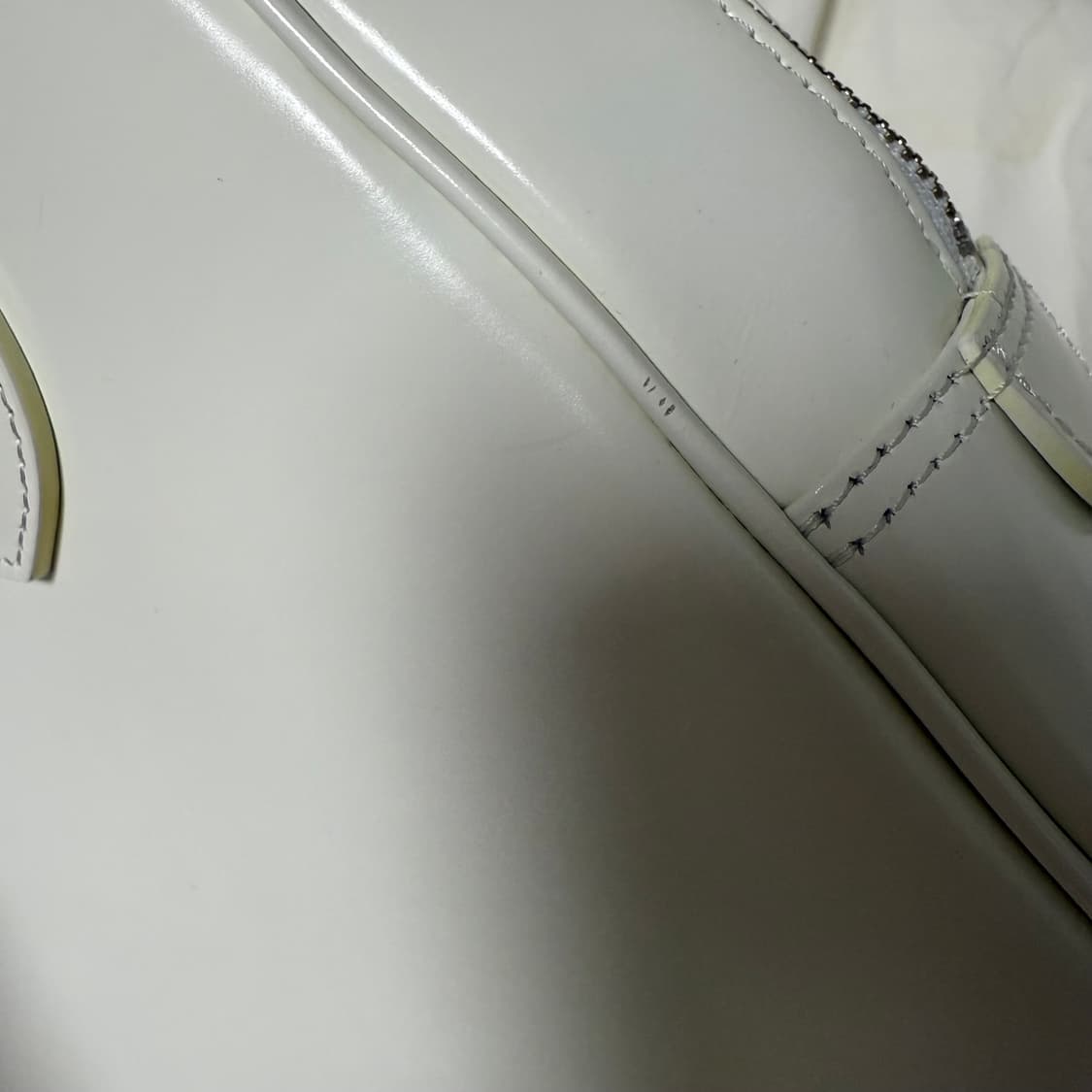 꼼데가르송 아오야마백 라운드 3호 화이트 토트백  상품이미지3