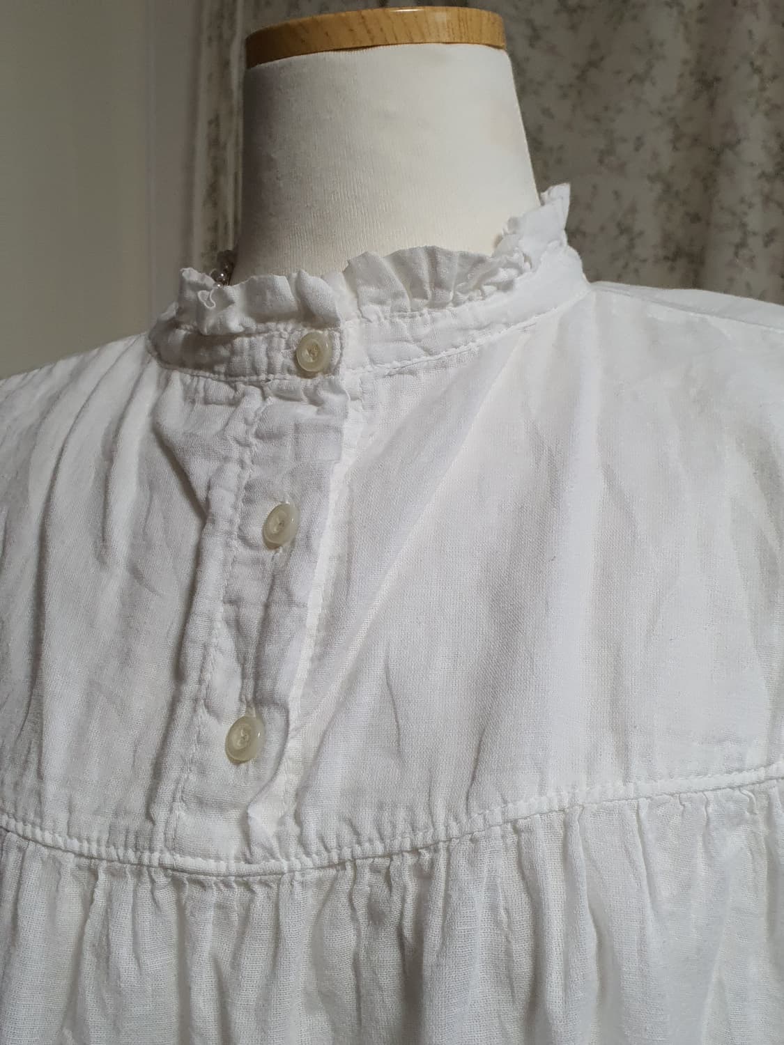 [일본빈티지] 화이트 프릴 넥 거즈면 블라우스 셔츠 상품이미지1