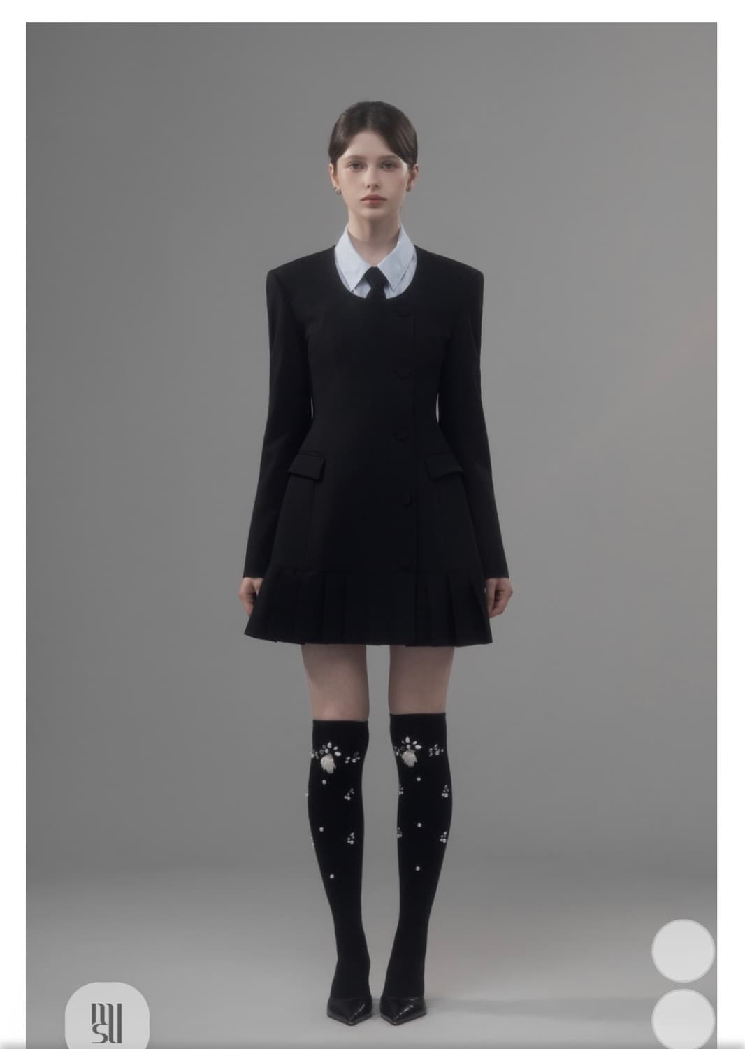 마우솔레움 Jenn 라운드넥 플리츠 수트 자켓 드레스 상품이미지1