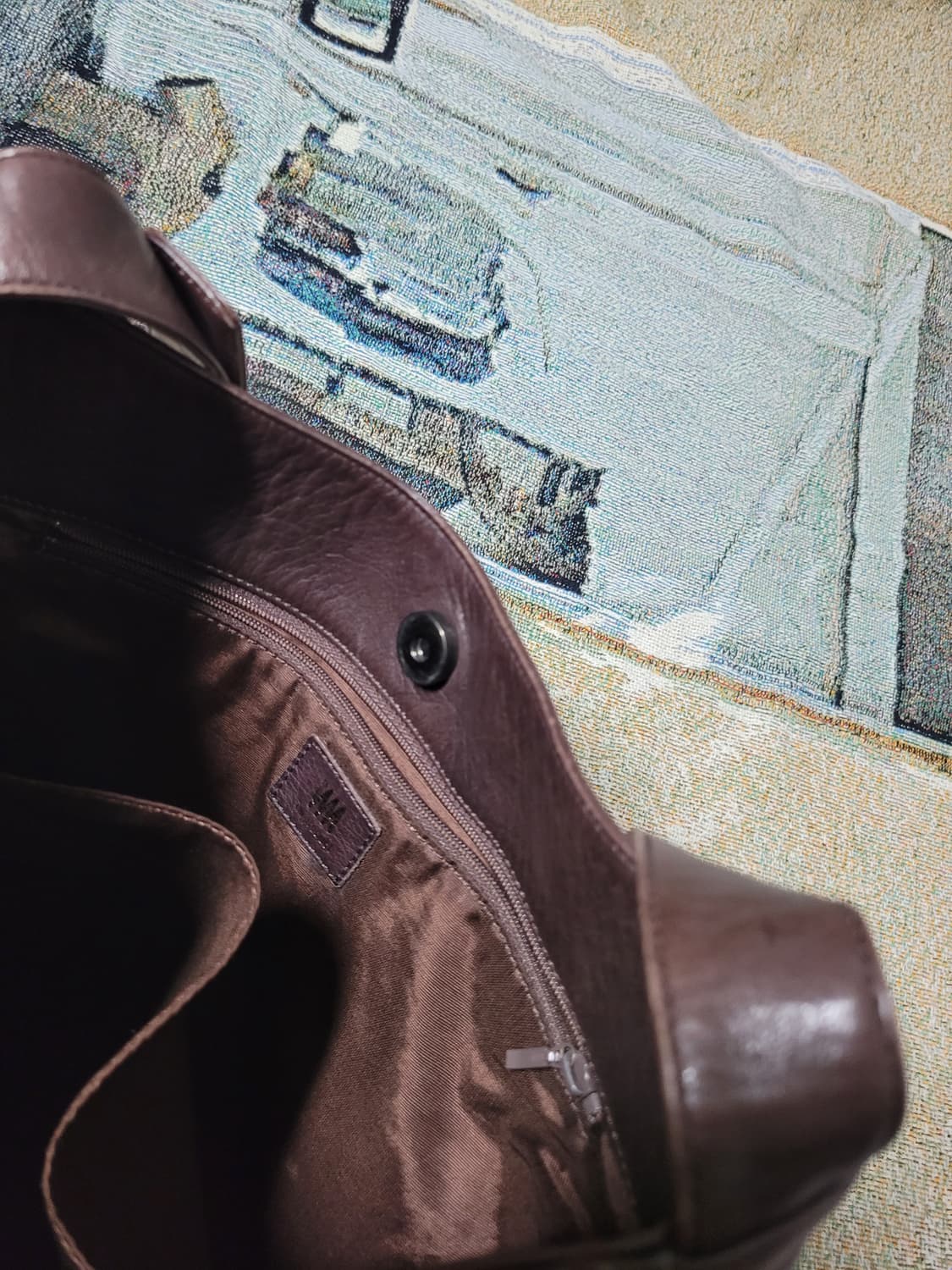 이세이 미야케 레더 숄더백 상품이미지5