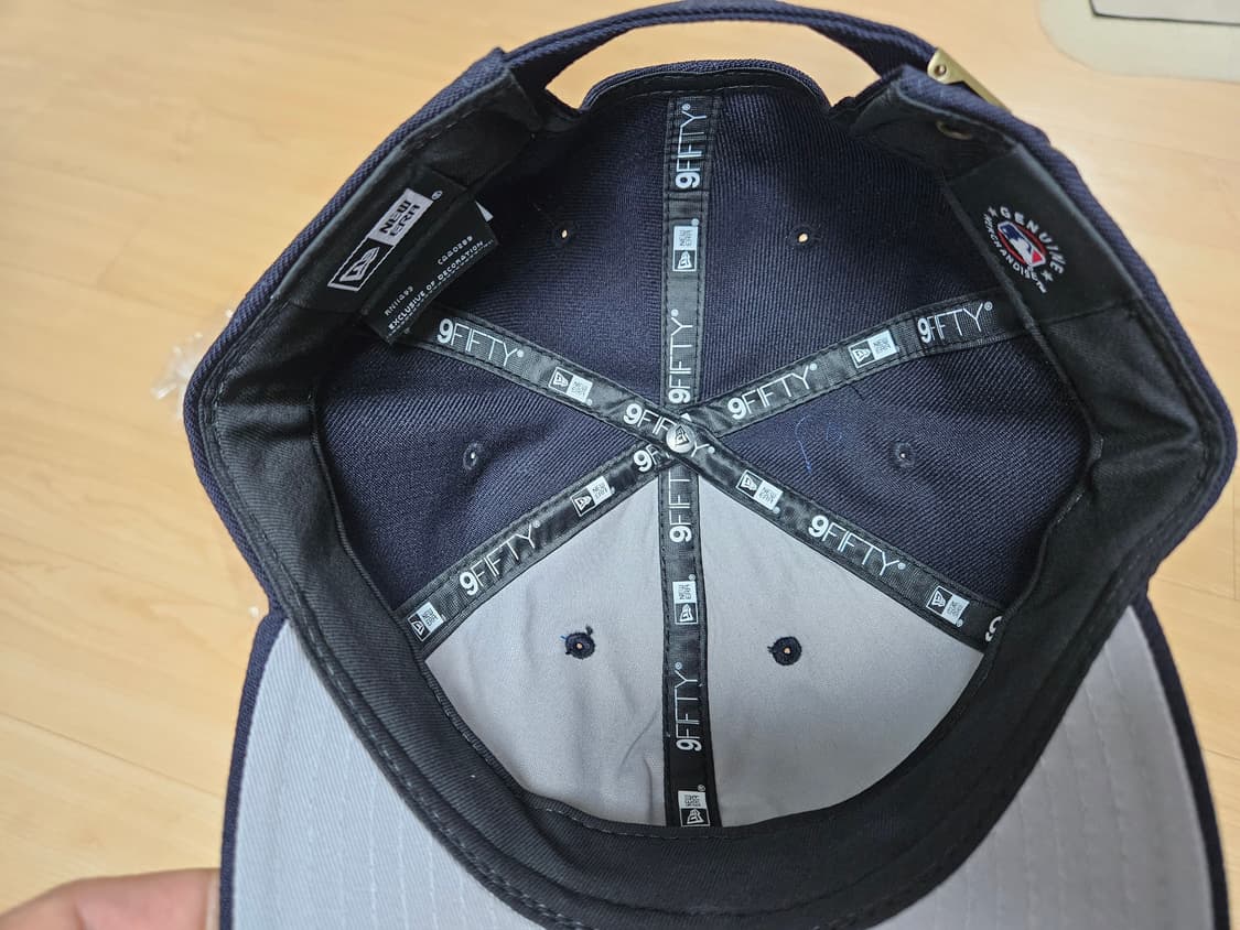 뉴에라 x 빔즈 뉴욕 양키스 9fifty 레트로 크라운 캡 네이비 상품이미지4