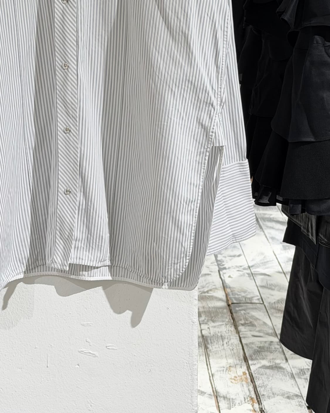 헬무트랭 화이트 그레이 스트라이프 셔츠 상품이미지6