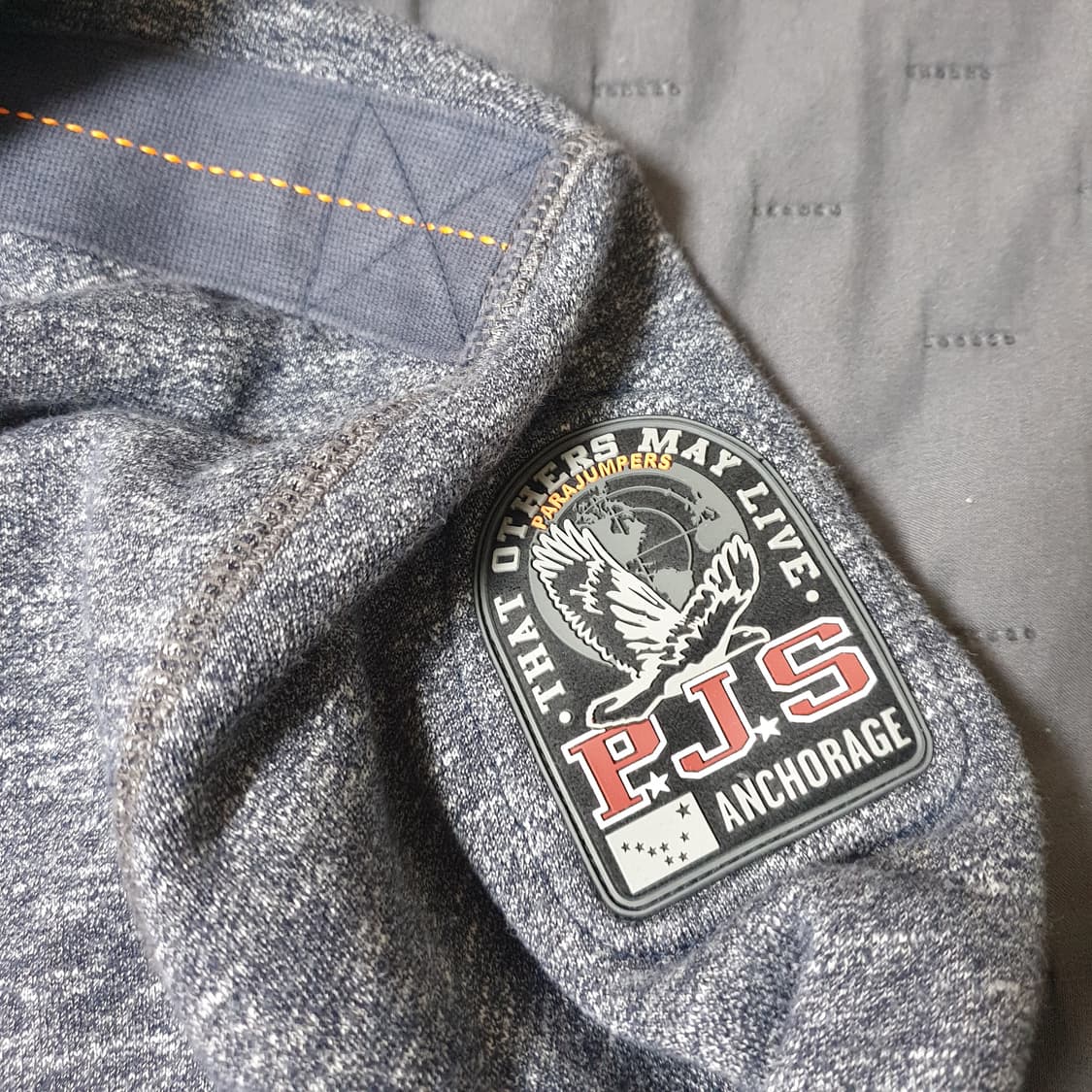 파라점퍼스 기모 후드티  상품이미지7