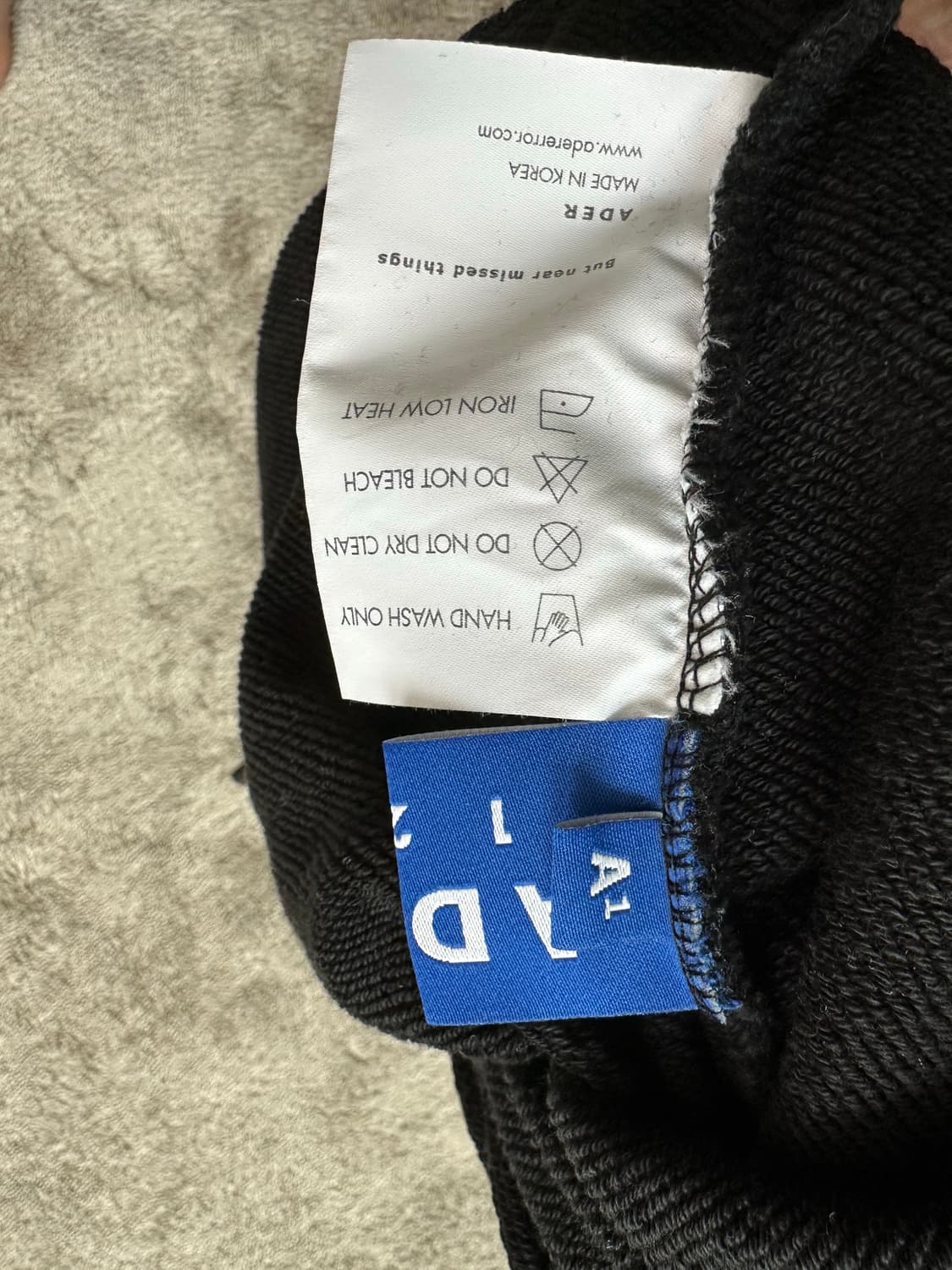 아더에러 20ss시즌 베이더 맨투맨 상품이미지3