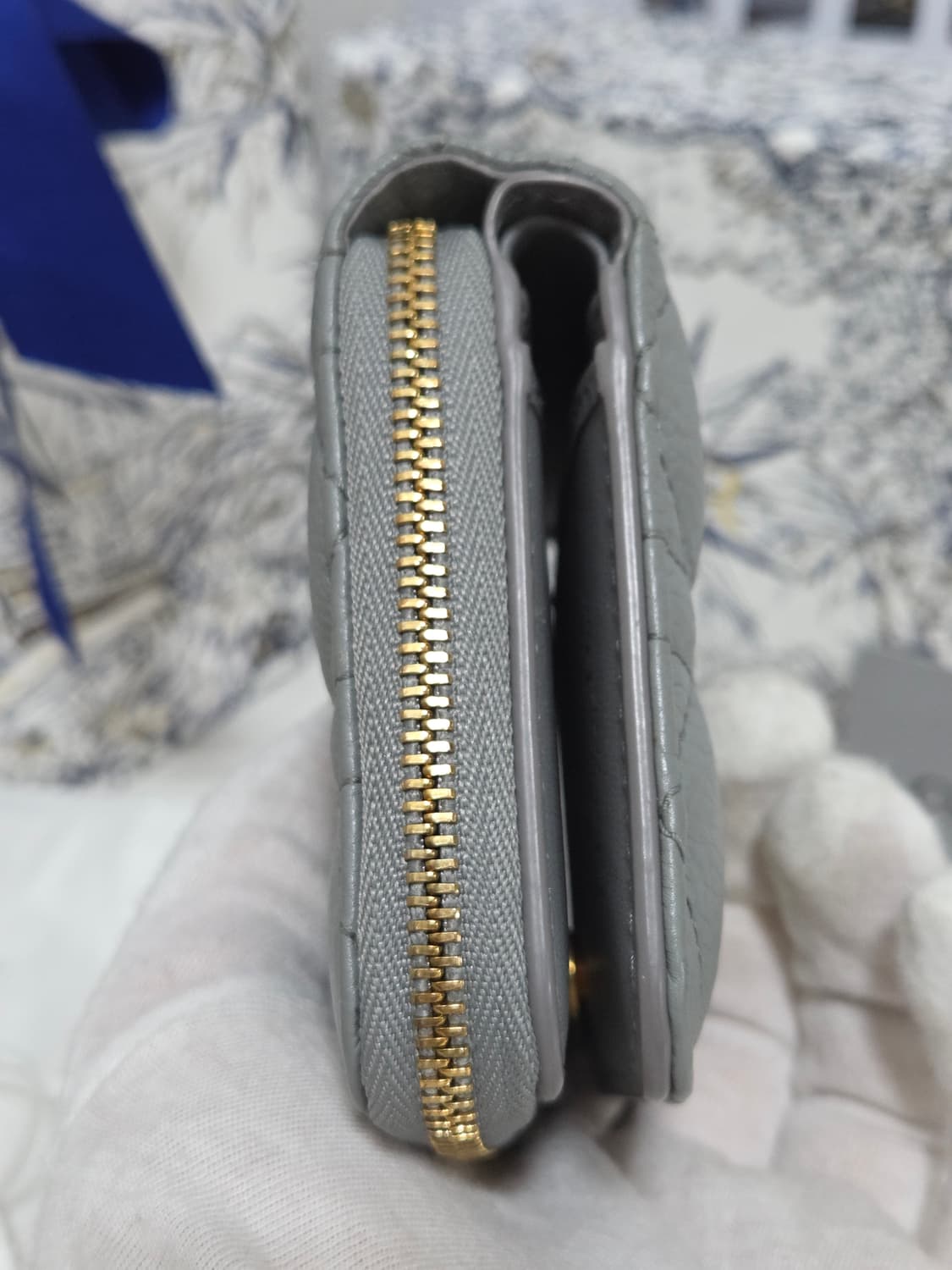 [새상품급] 디올 카로 컴팩트 반지갑 Gray 상품이미지4