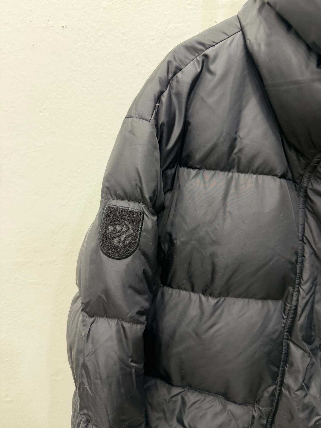 정품) 디스커버리 여성 블랙 패딩 90 상품이미지3