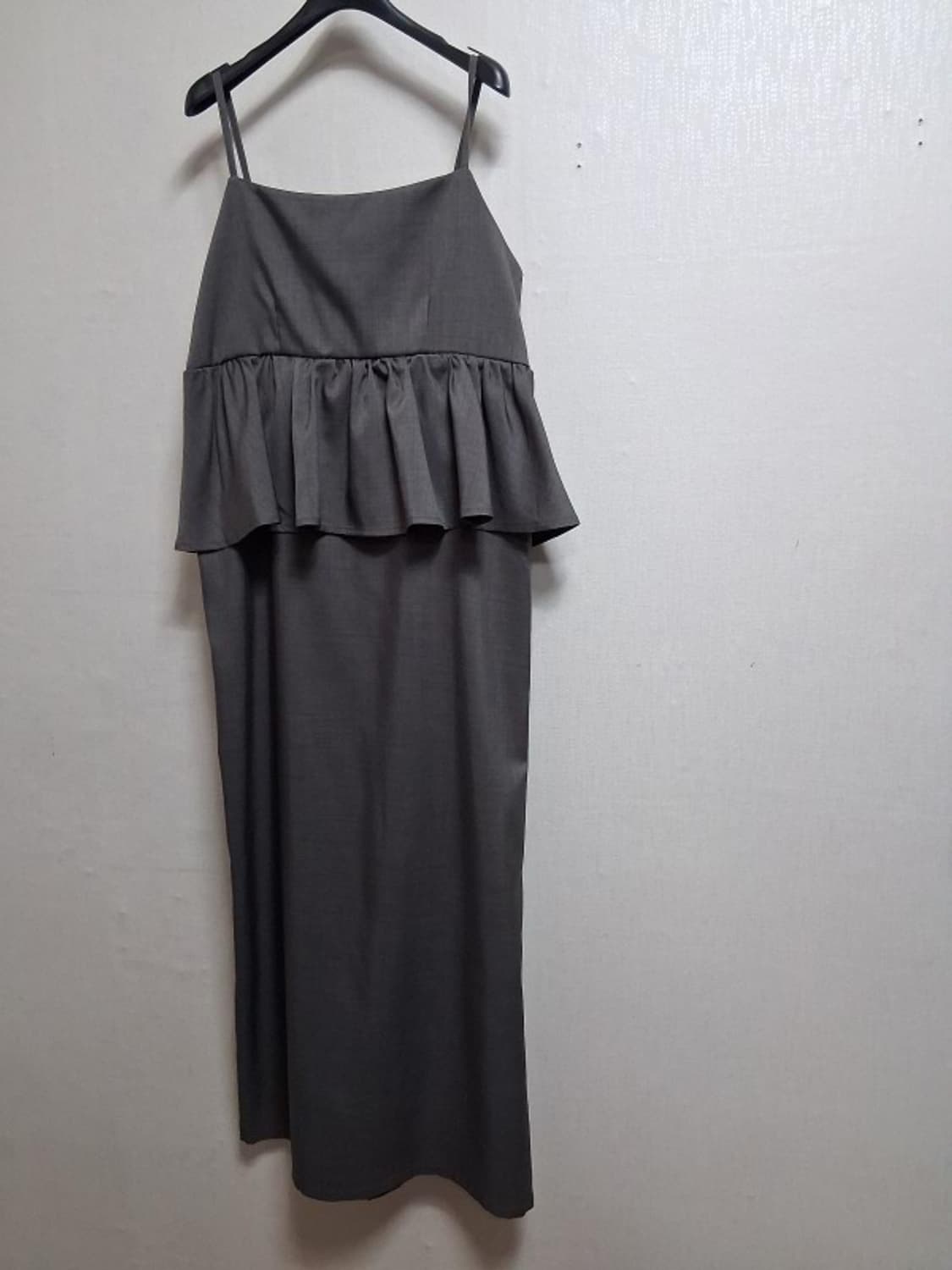 일본수입 AFALO 프릴 끈나시 뷔스티에롱원피스 66적당 미착새옷
폴리소 상품이미지2