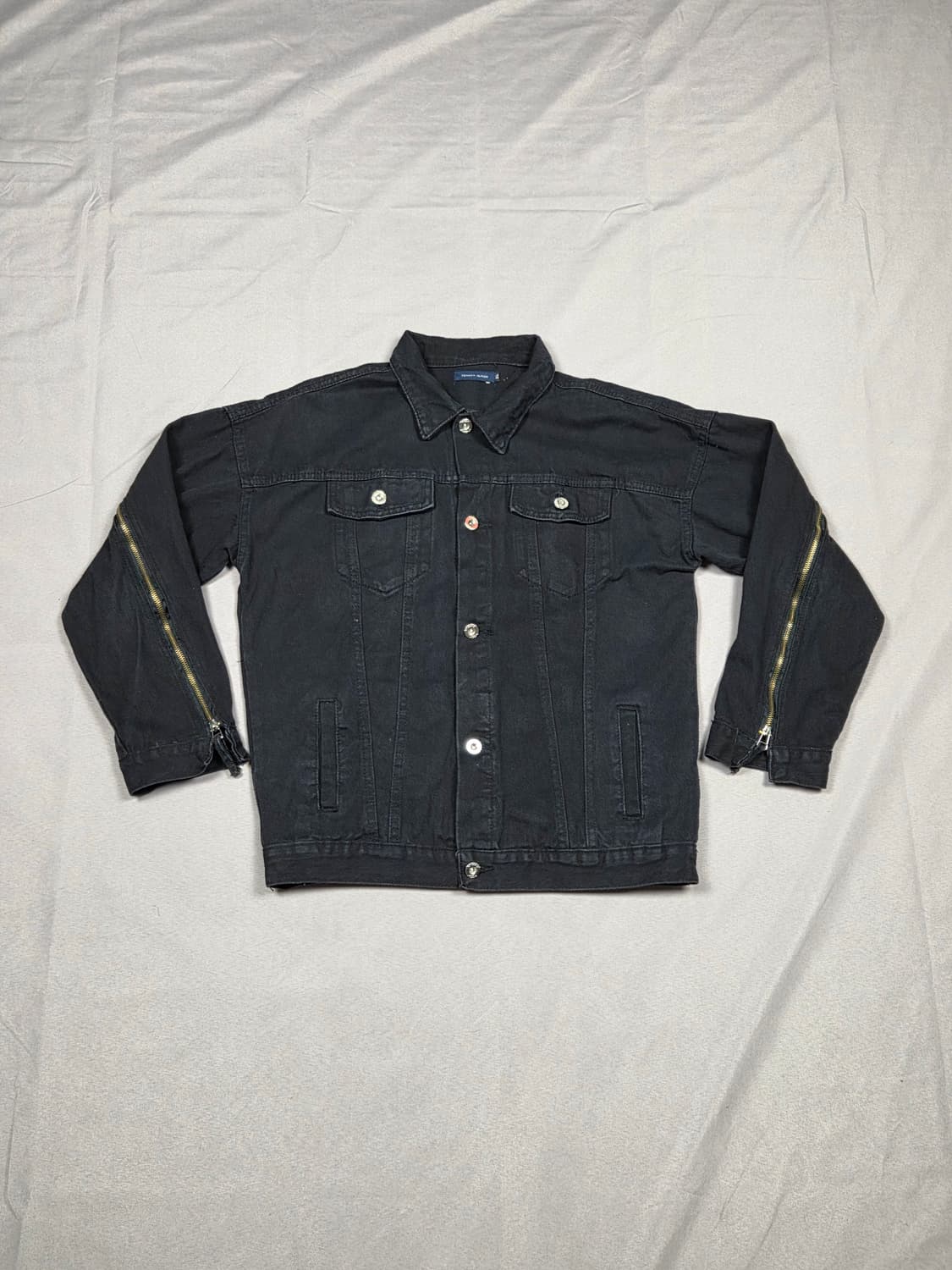 [타미힐피거] 후면 빅로고 패치 소매 지퍼 데님 자켓 | A00157 상품이미지6