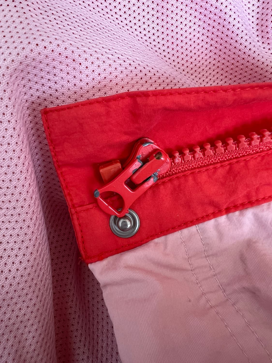 쥬시꾸뛰르 여성 레드 바람막이점퍼 매쉬바람막이 상품이미지9