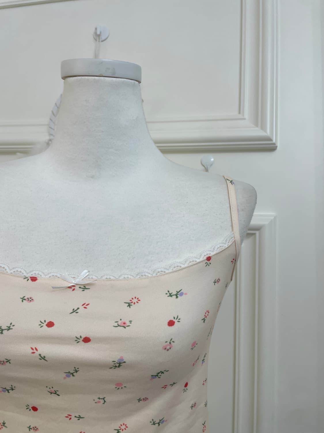 sheer coral lace point crop sleeveless 상품이미지6