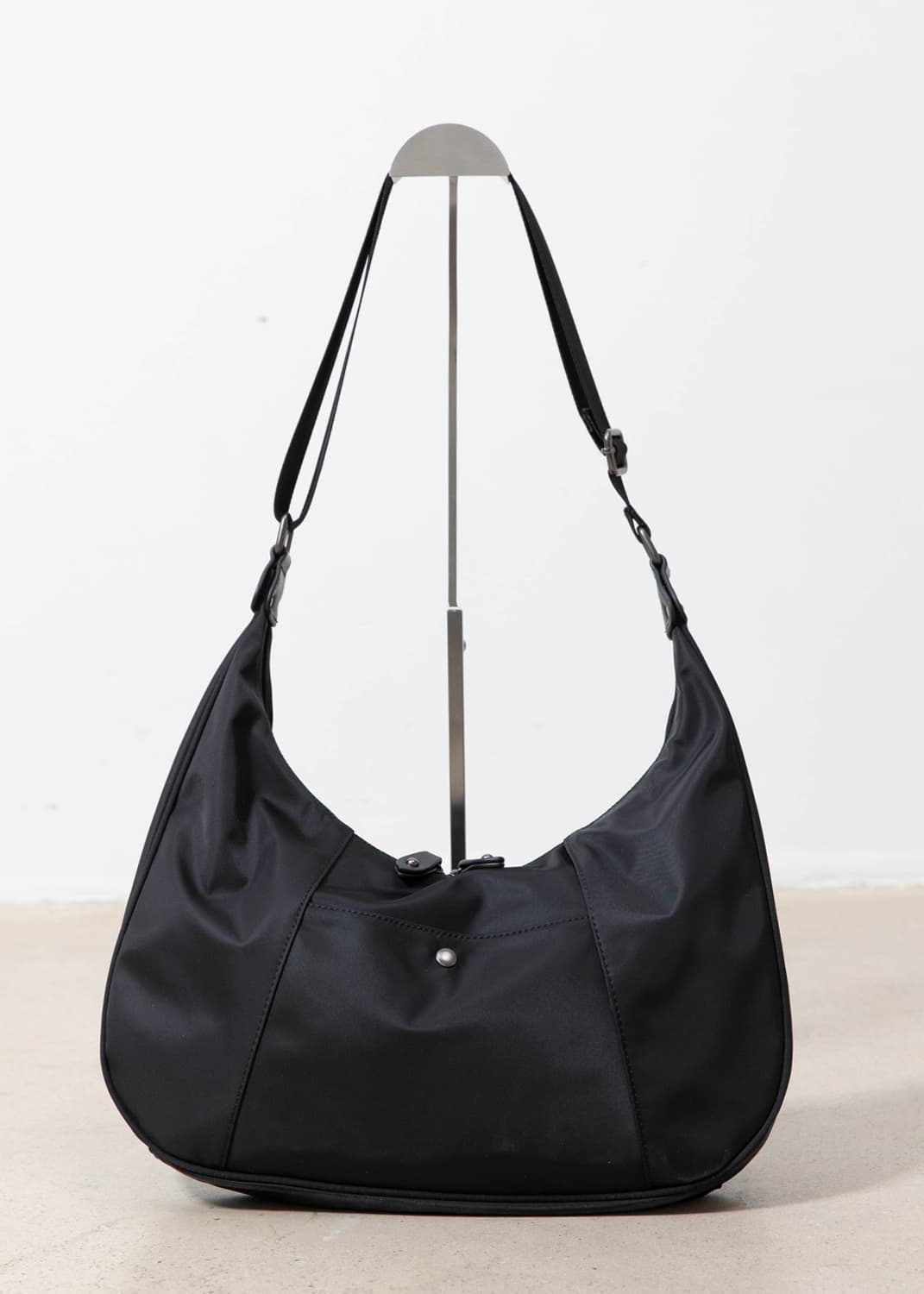 [새상품] 비긴202 나일론 호보백 상품이미지2