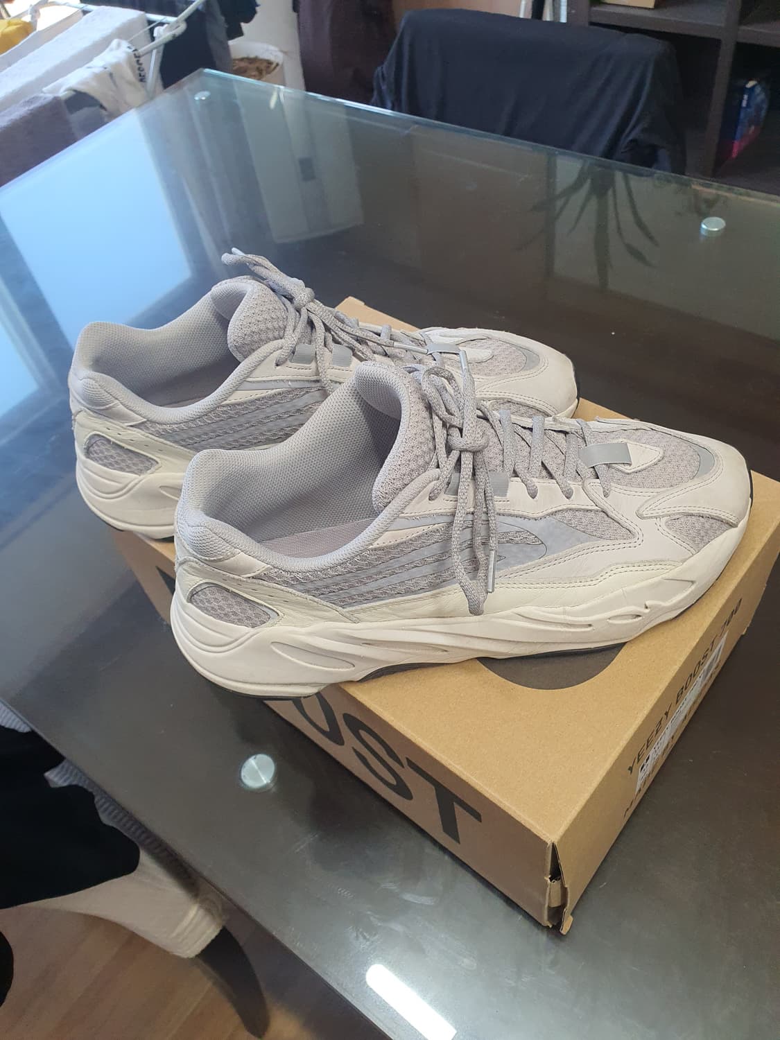 이지부스트700 V2 상품이미지1