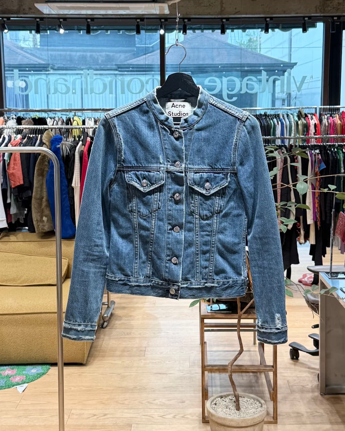 아크네 스튜디오 데님 데스트로이드 데님 자켓  상품이미지1