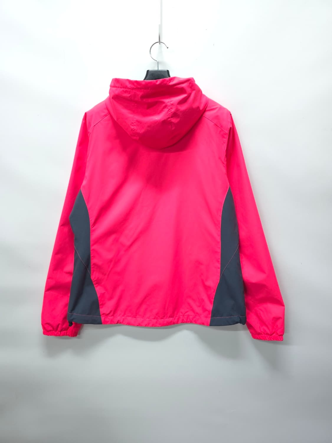 ​뉴발란스 여성 화사한 배색 바람막이 자켓 (66~77) 상품이미지6