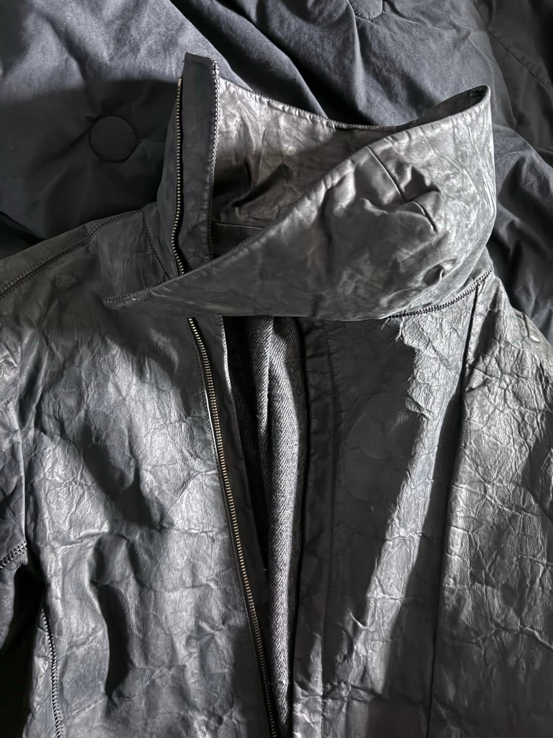 아이작 셀럼 마스크+글러브 자켓 상품이미지2