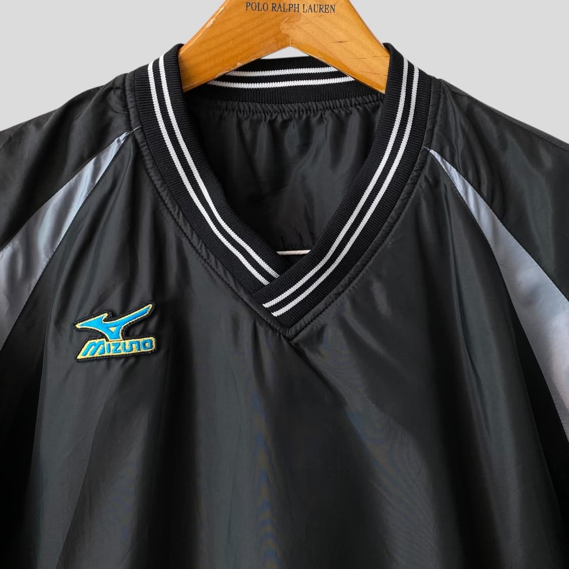 (0)미즈노 리버시블 웜업 트레이닝 상의 상품이미지2