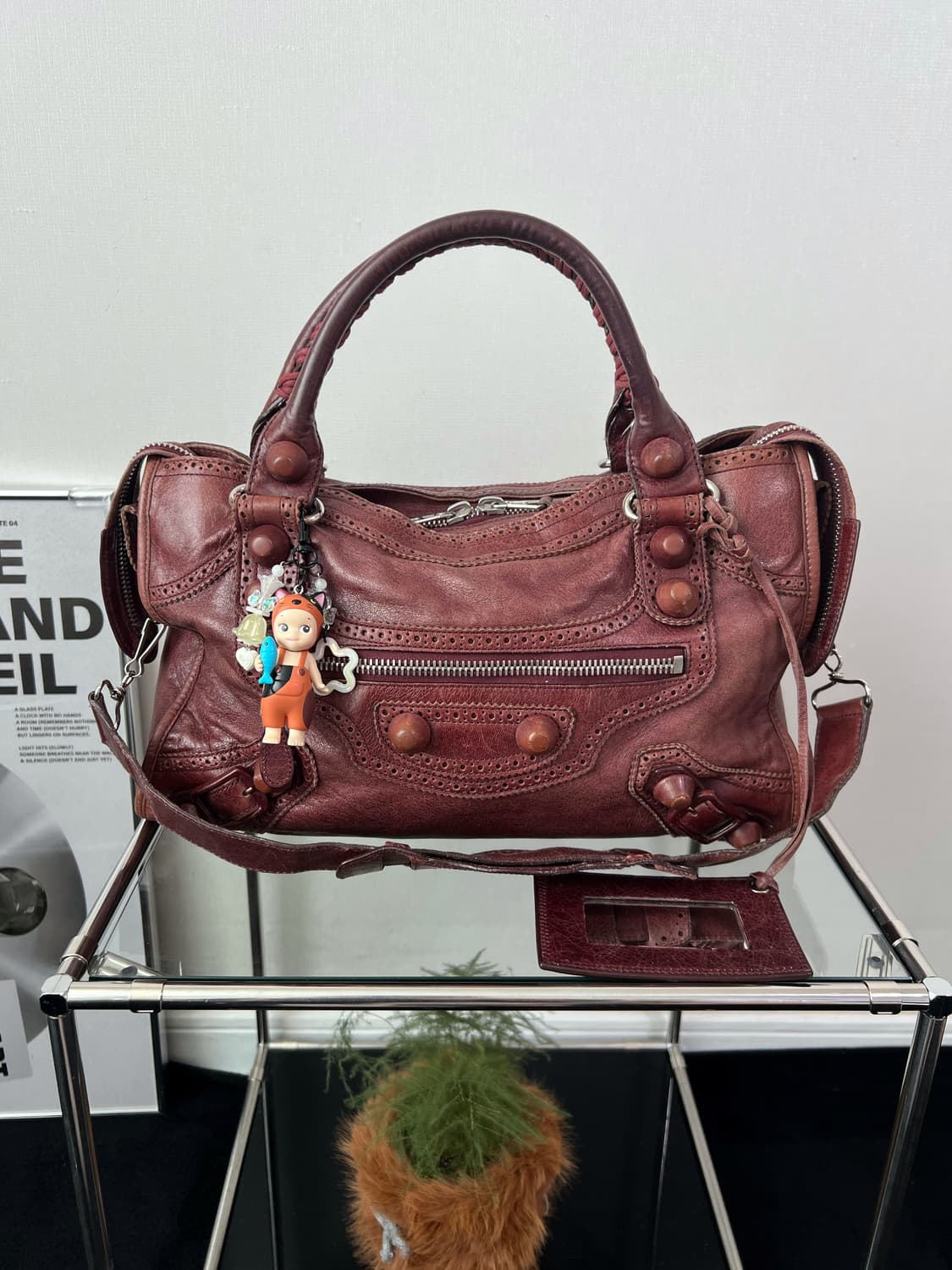 발렌시아가 모터백 상품이미지1