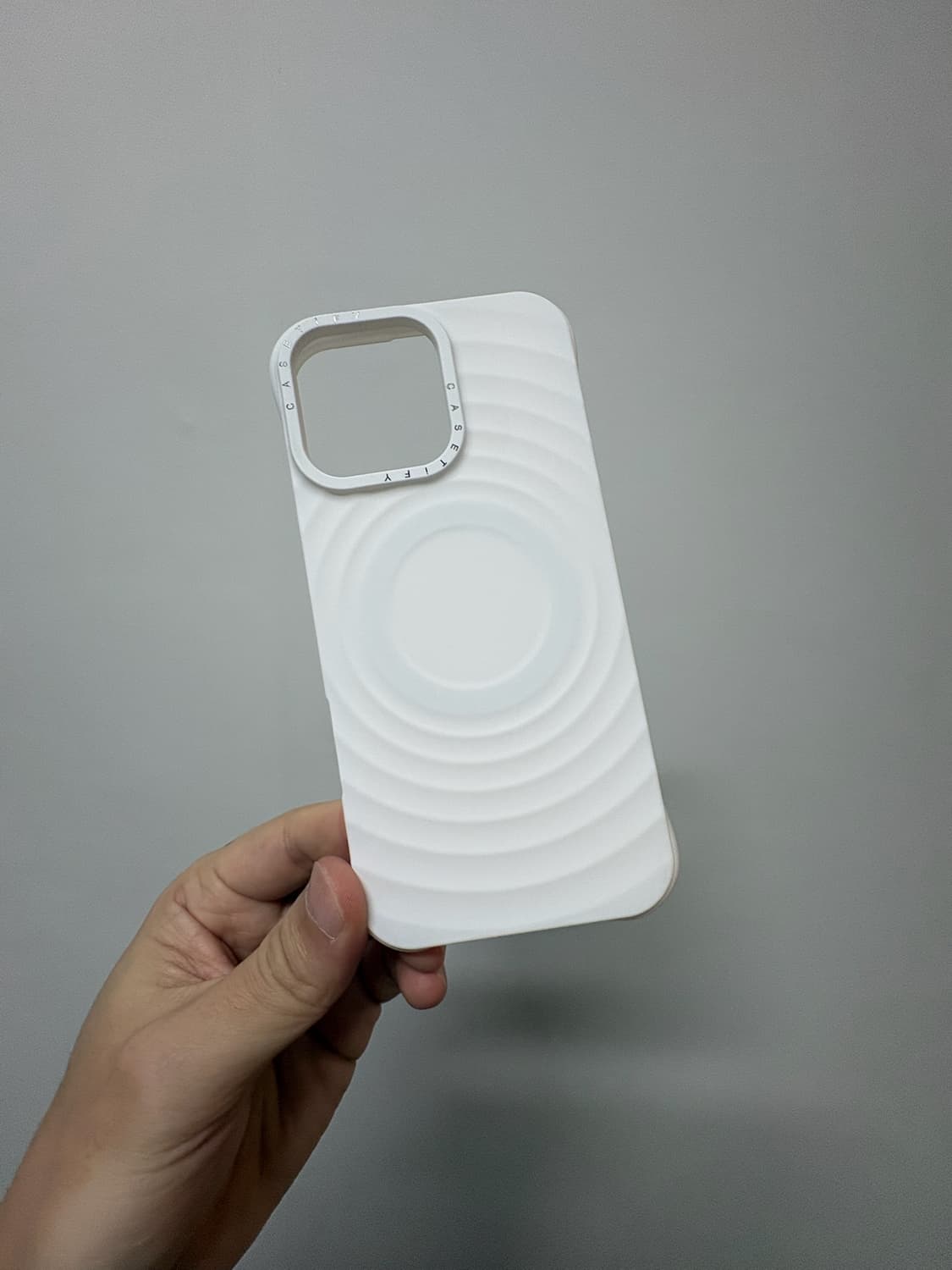 아이폰 16프로맥스 케이스 화이트 색상 판매 상품이미지1