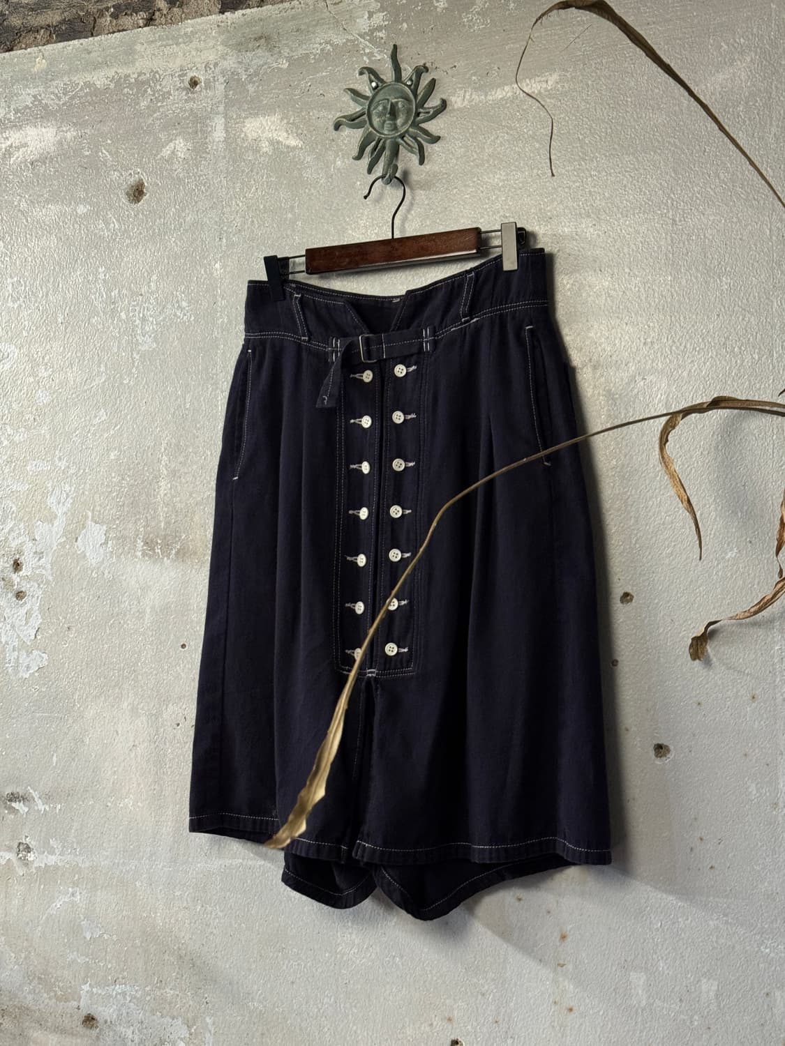 25-27 ) FRAPBOIS Button Two-Tuck Shorts 상품이미지1