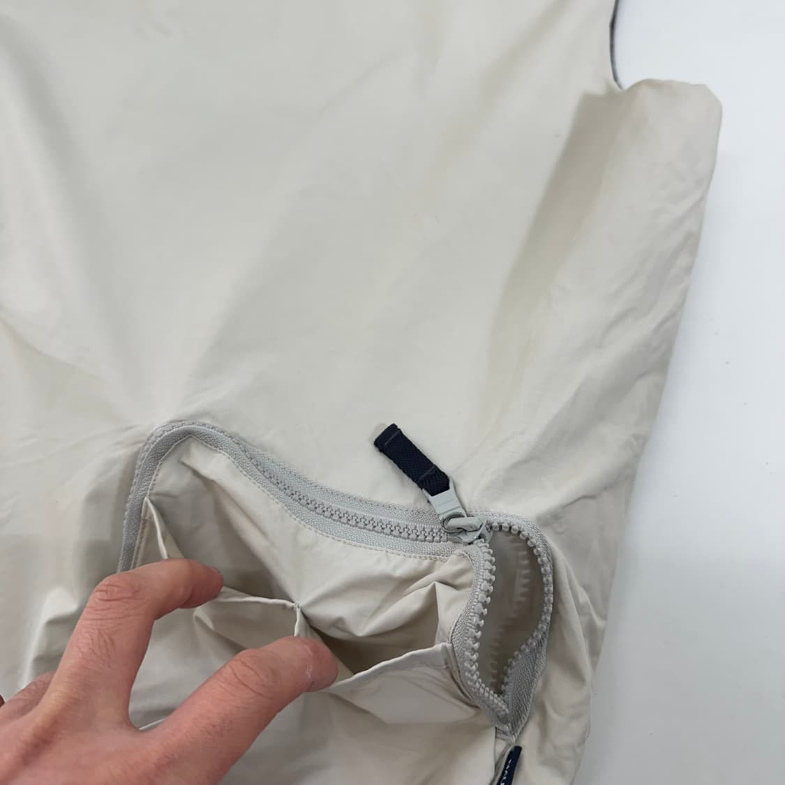 XL 노티카 딥아이보리 뒷면포켓포인트 베스트점퍼 상품이미지2